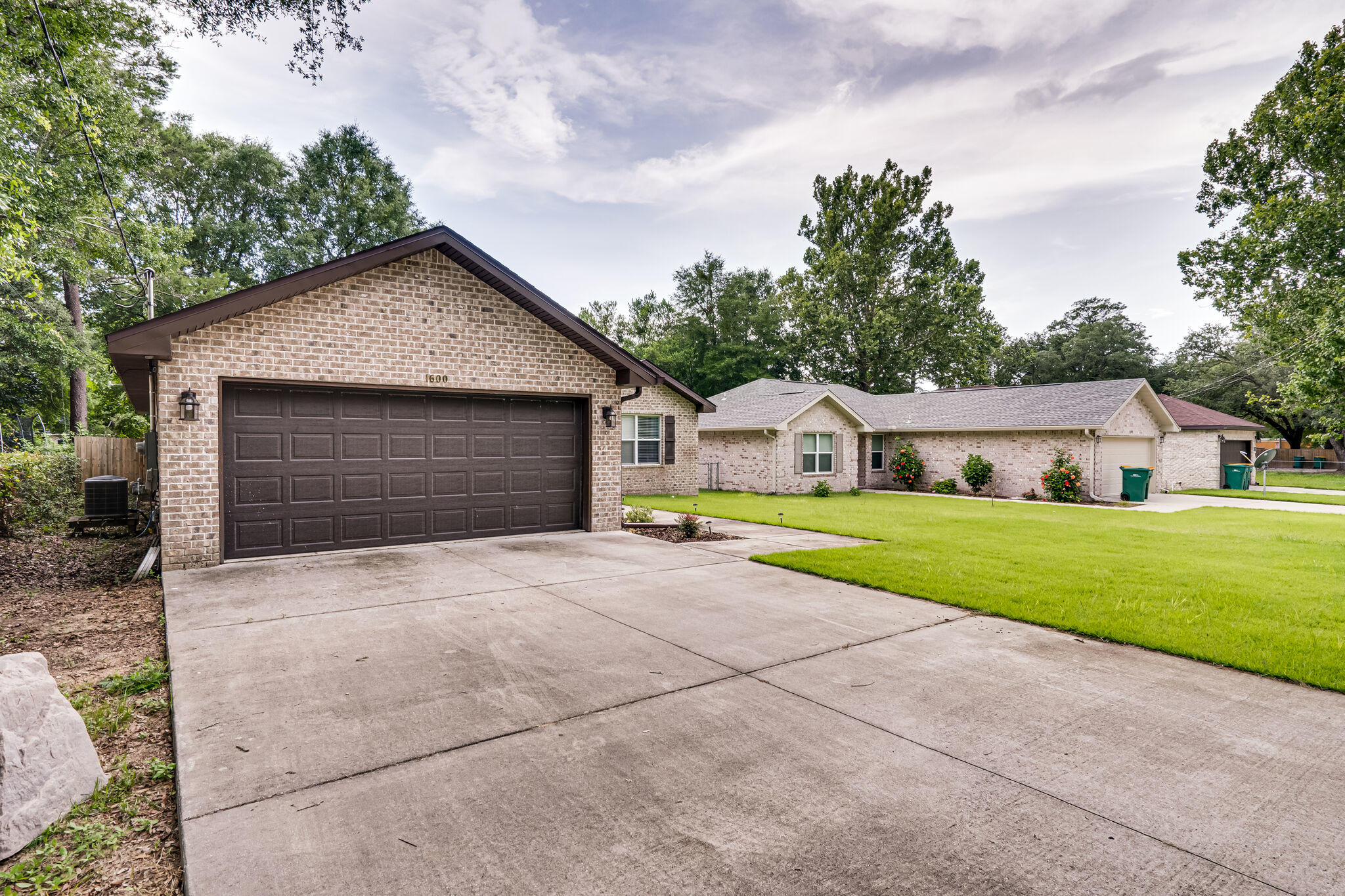 METES & BOUNDS - Residential Lease