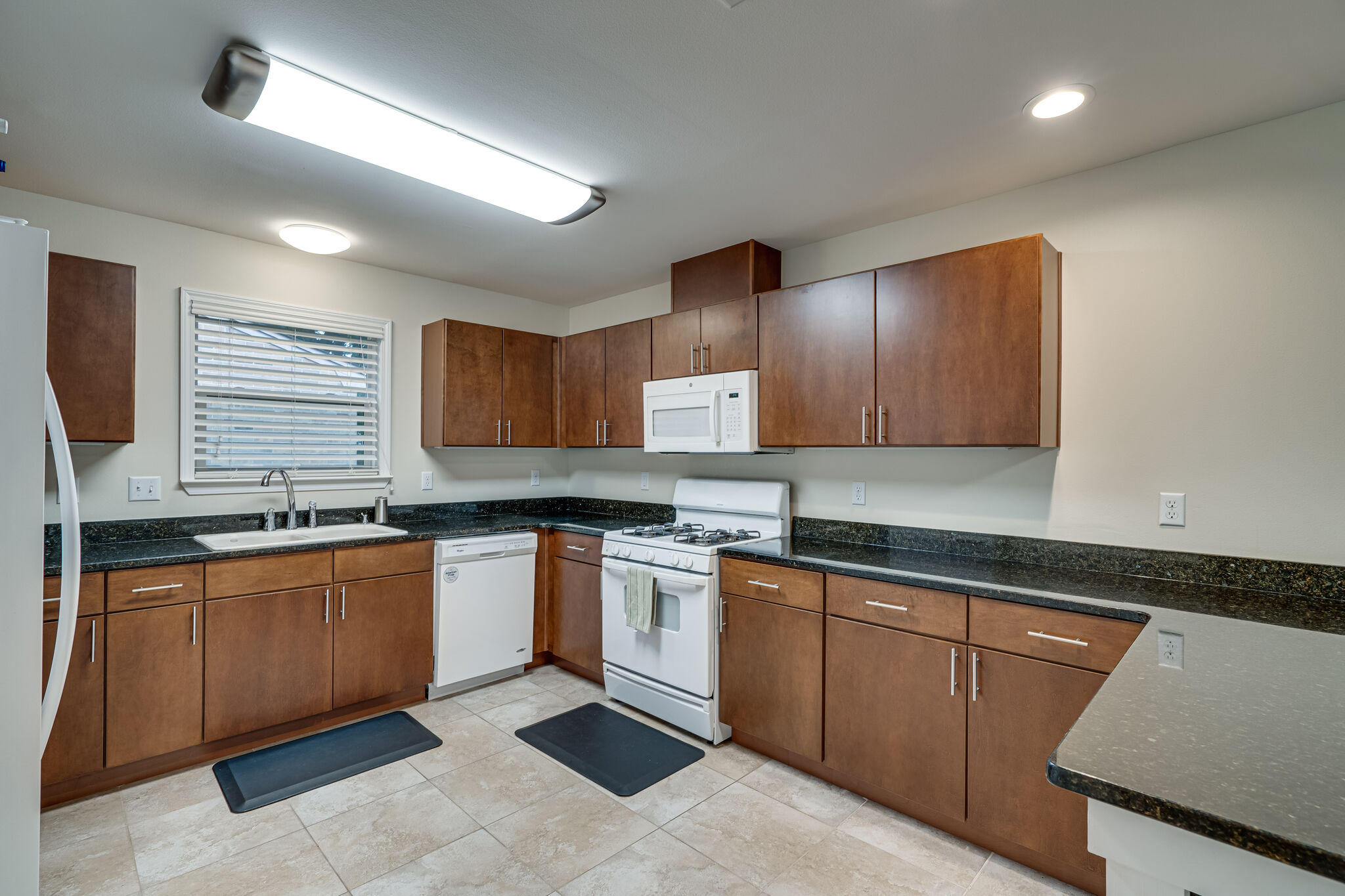 METES & BOUNDS - Residential Lease