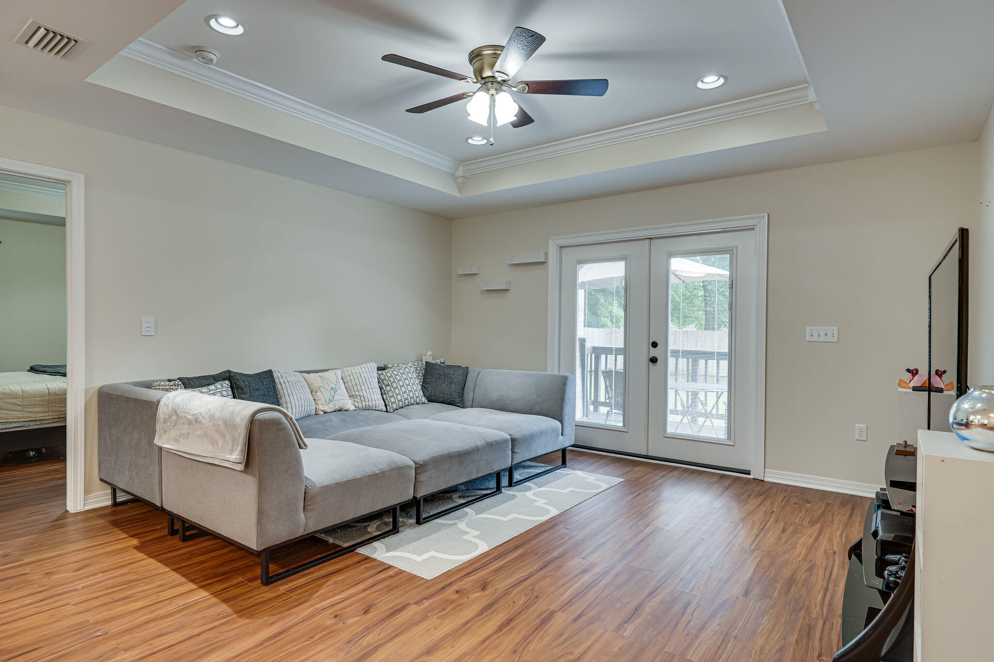 METES & BOUNDS - Residential Lease