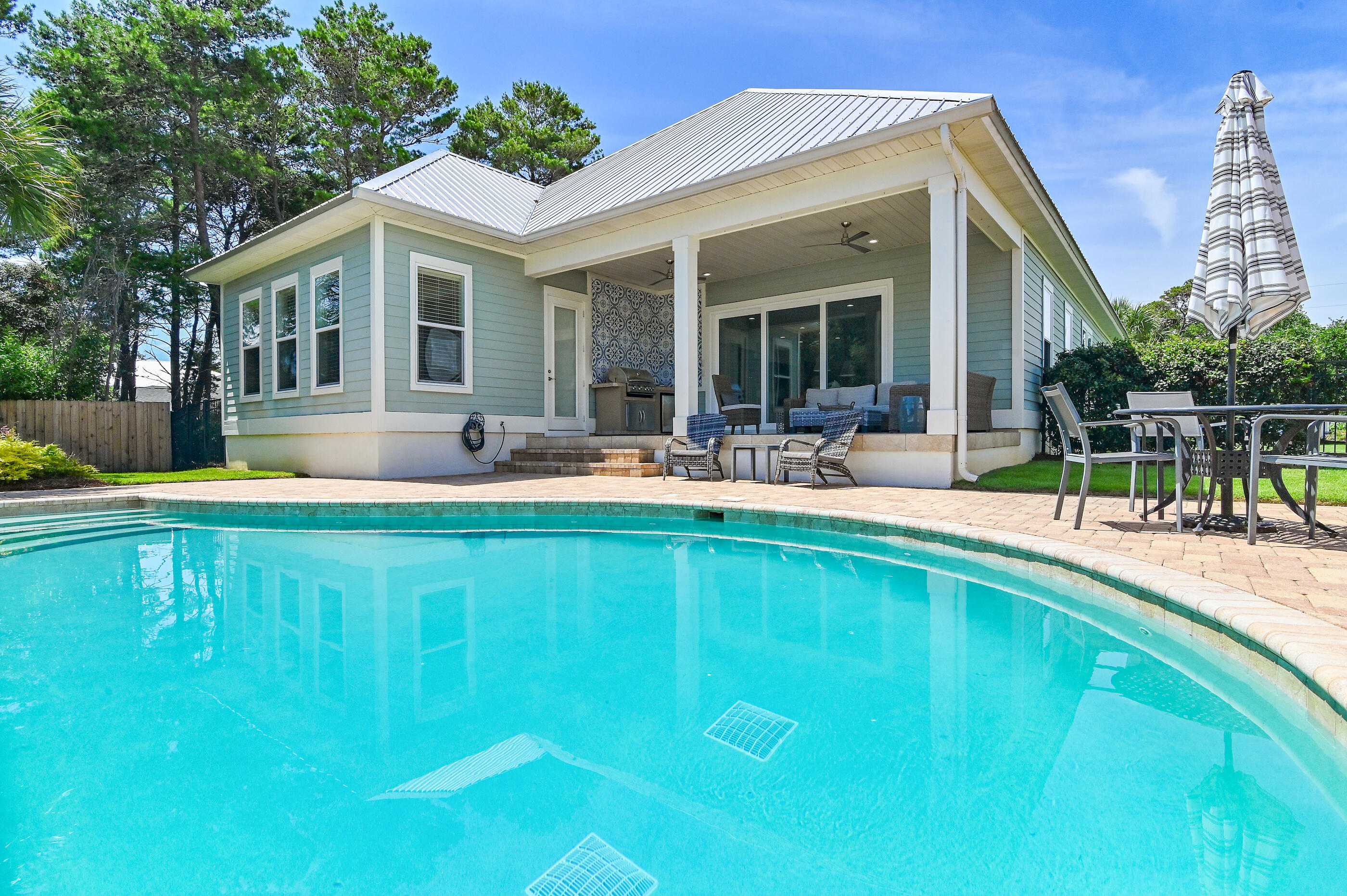 GULFVIEW HEIGHTS 1ST ADDN - Residential