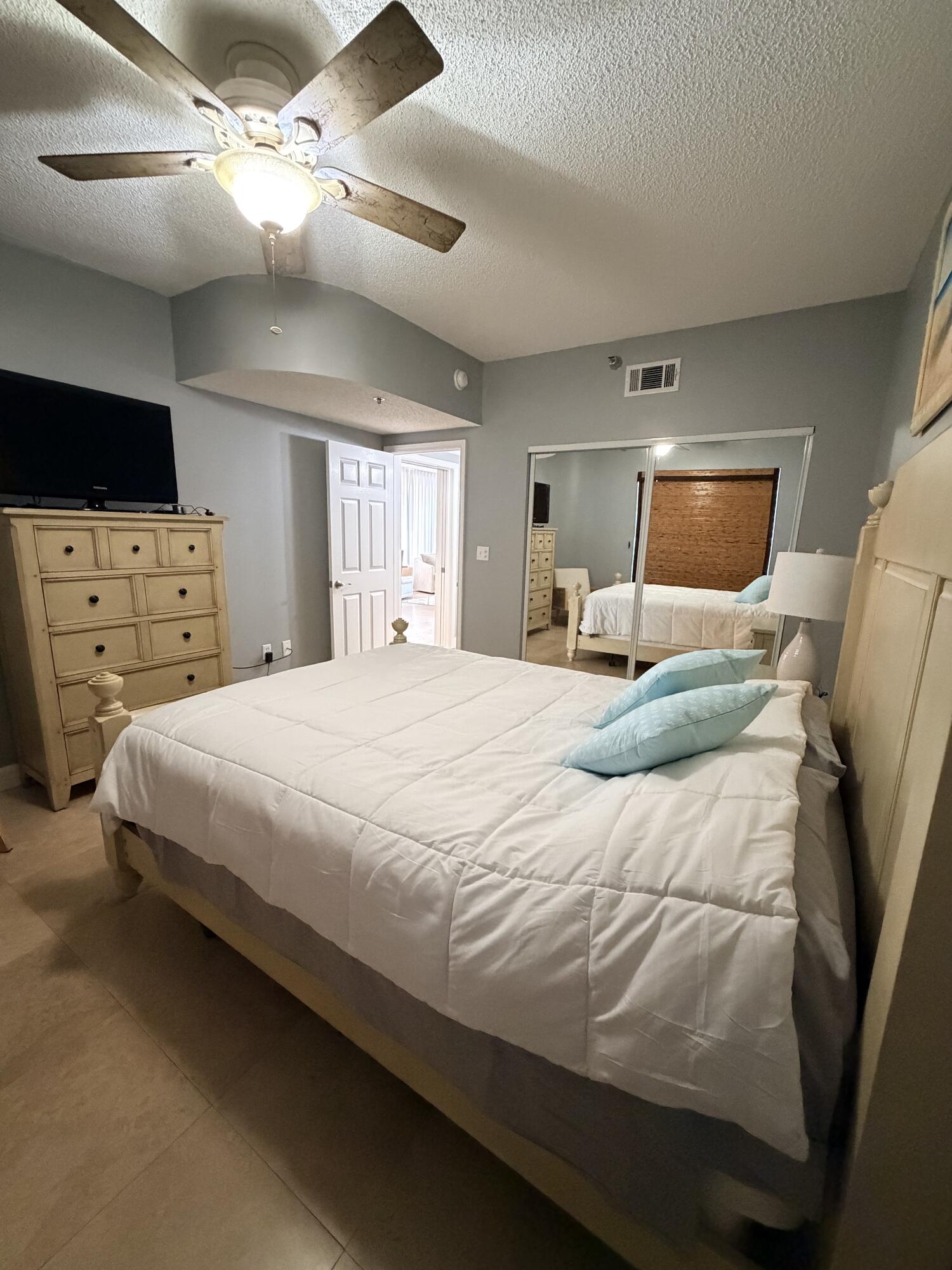 JADE EAST TOWERS CONDO UNIT 510 - Residential