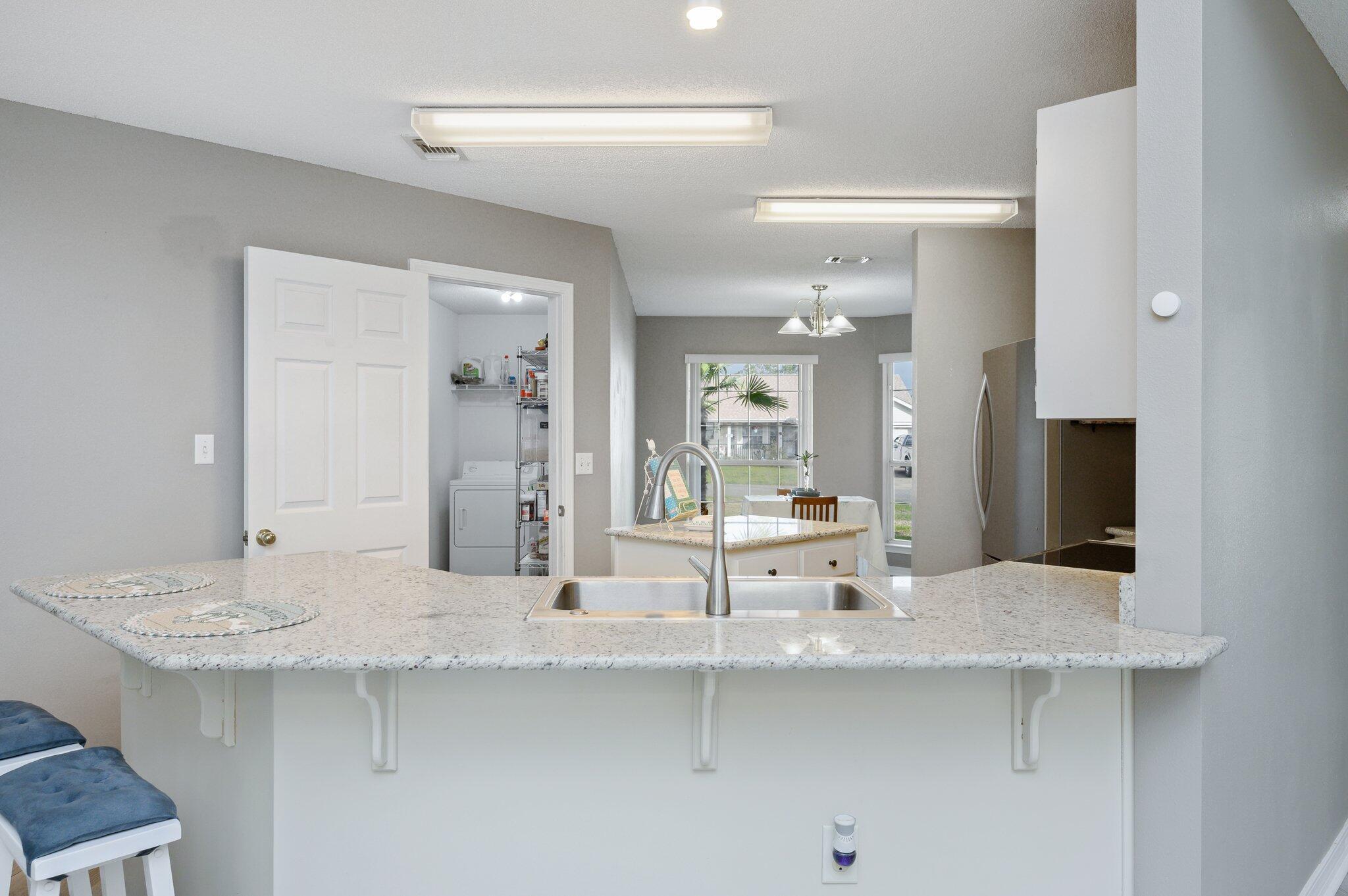 FOXWOOD ADDITION S/D - Residential Lease