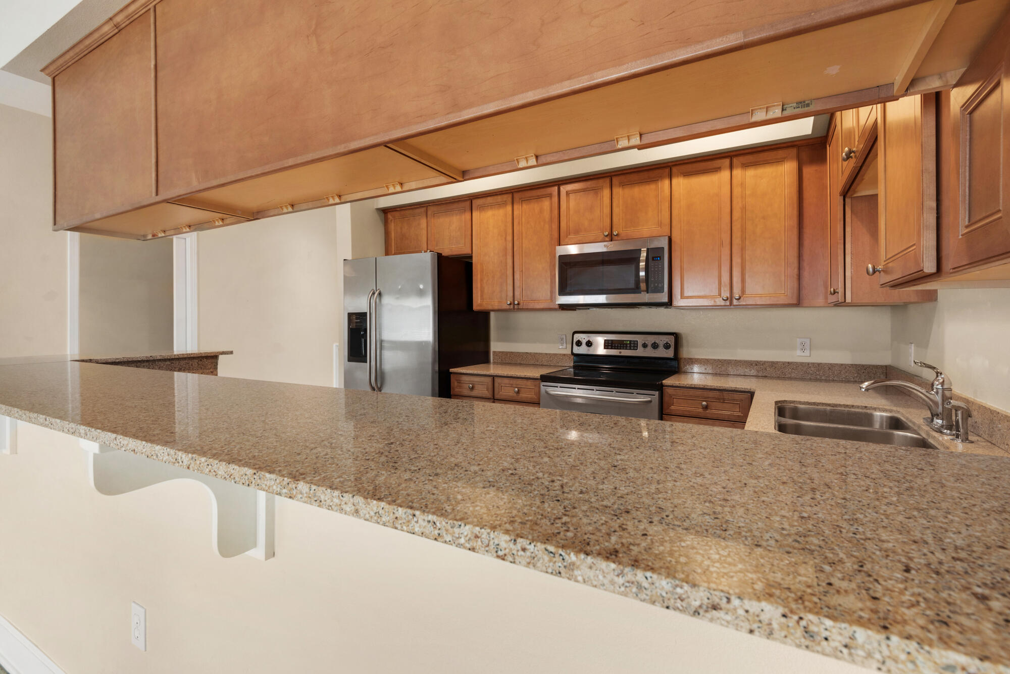 SHELL HARBOR CONDOMI - Residential Lease