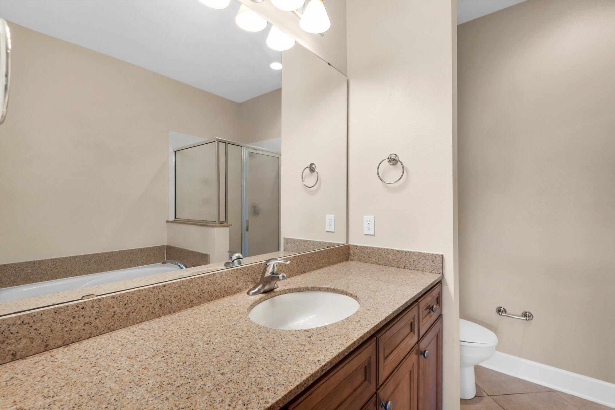SHELL HARBOR CONDOMI - Residential Lease