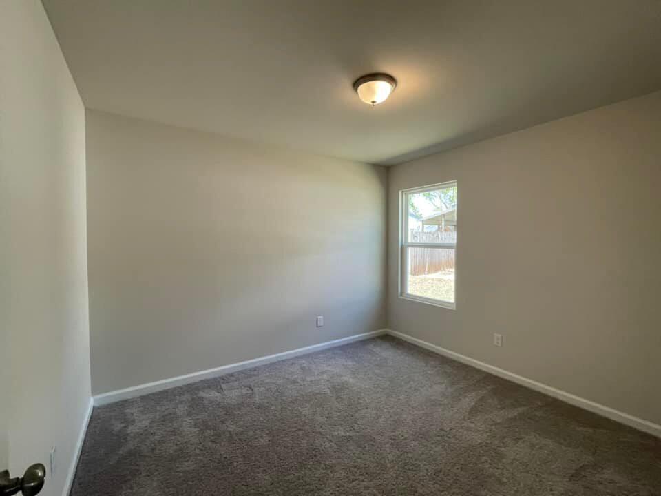 HUNTERS RIDGE - Residential Lease
