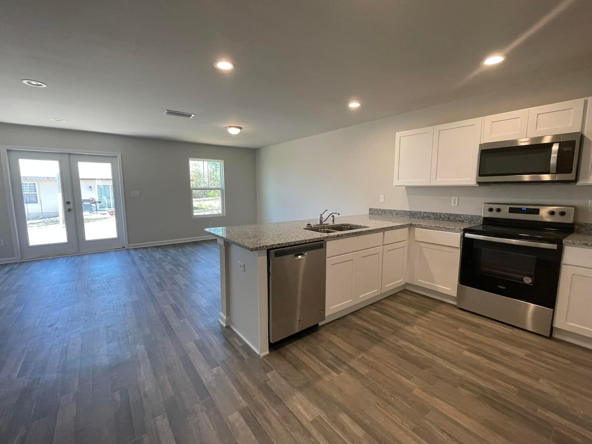 HUNTERS RIDGE - Residential Lease