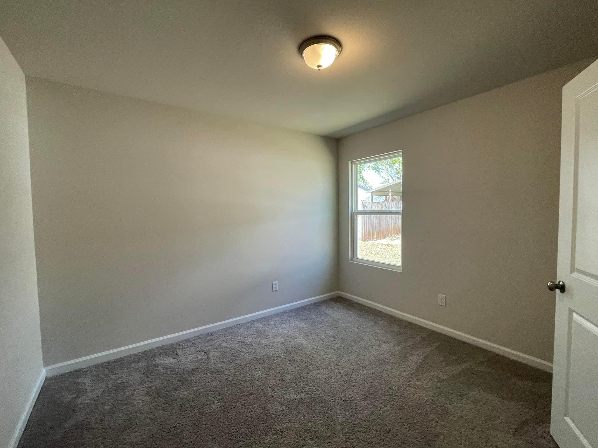 HUNTERS RIDGE - Residential Lease