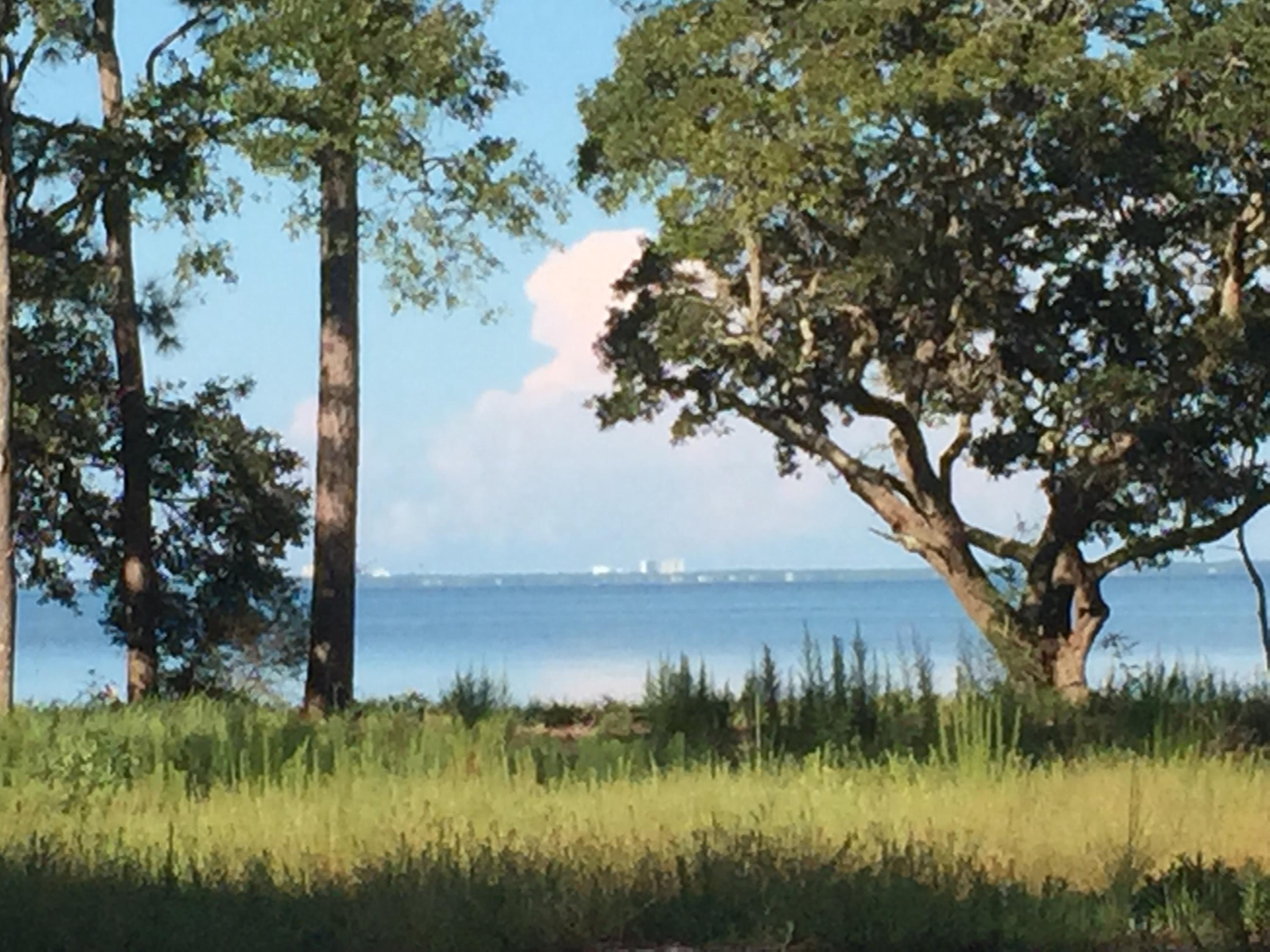 BAY HARBOUR - Land