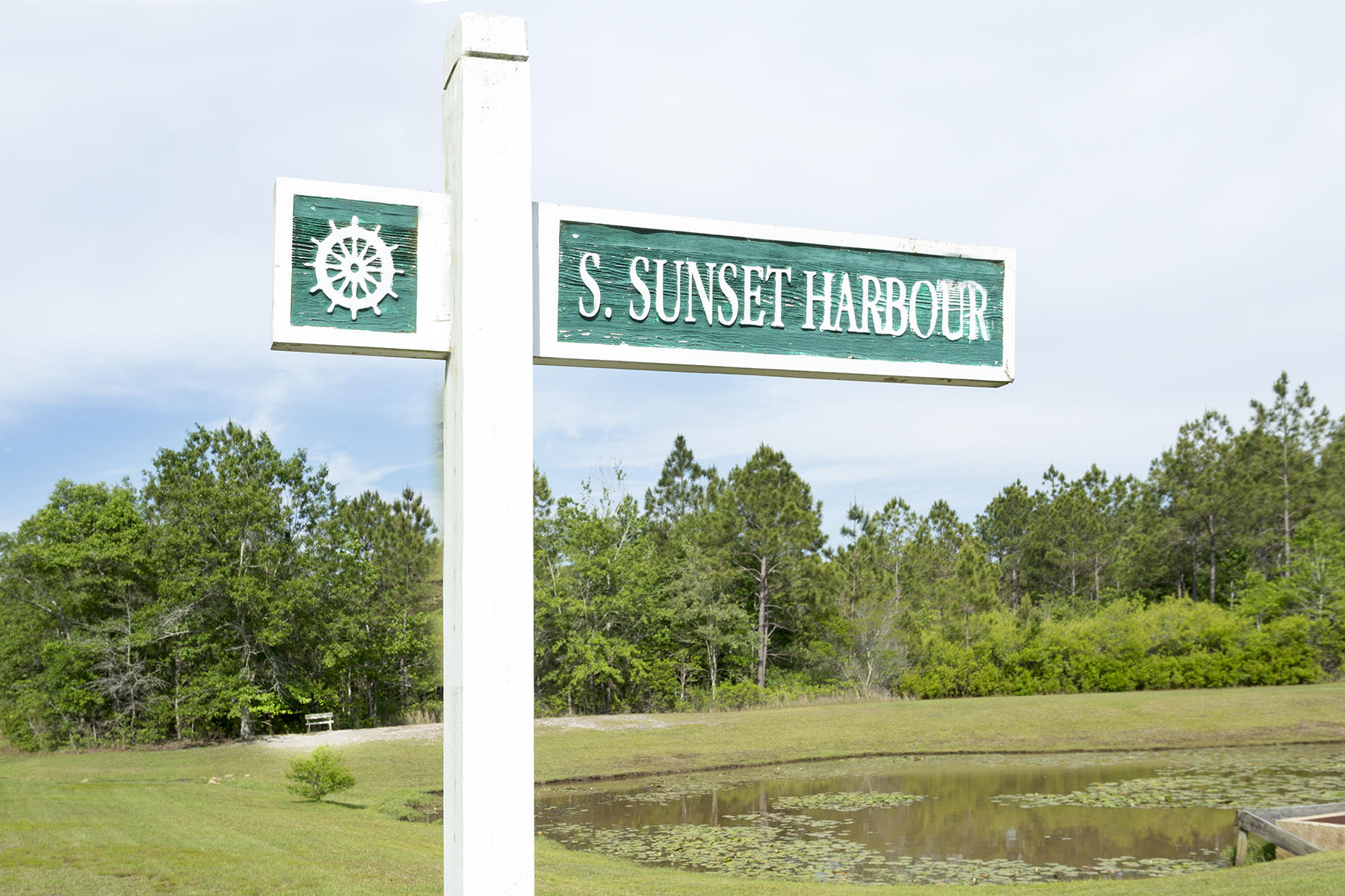 BAY HARBOUR - Land