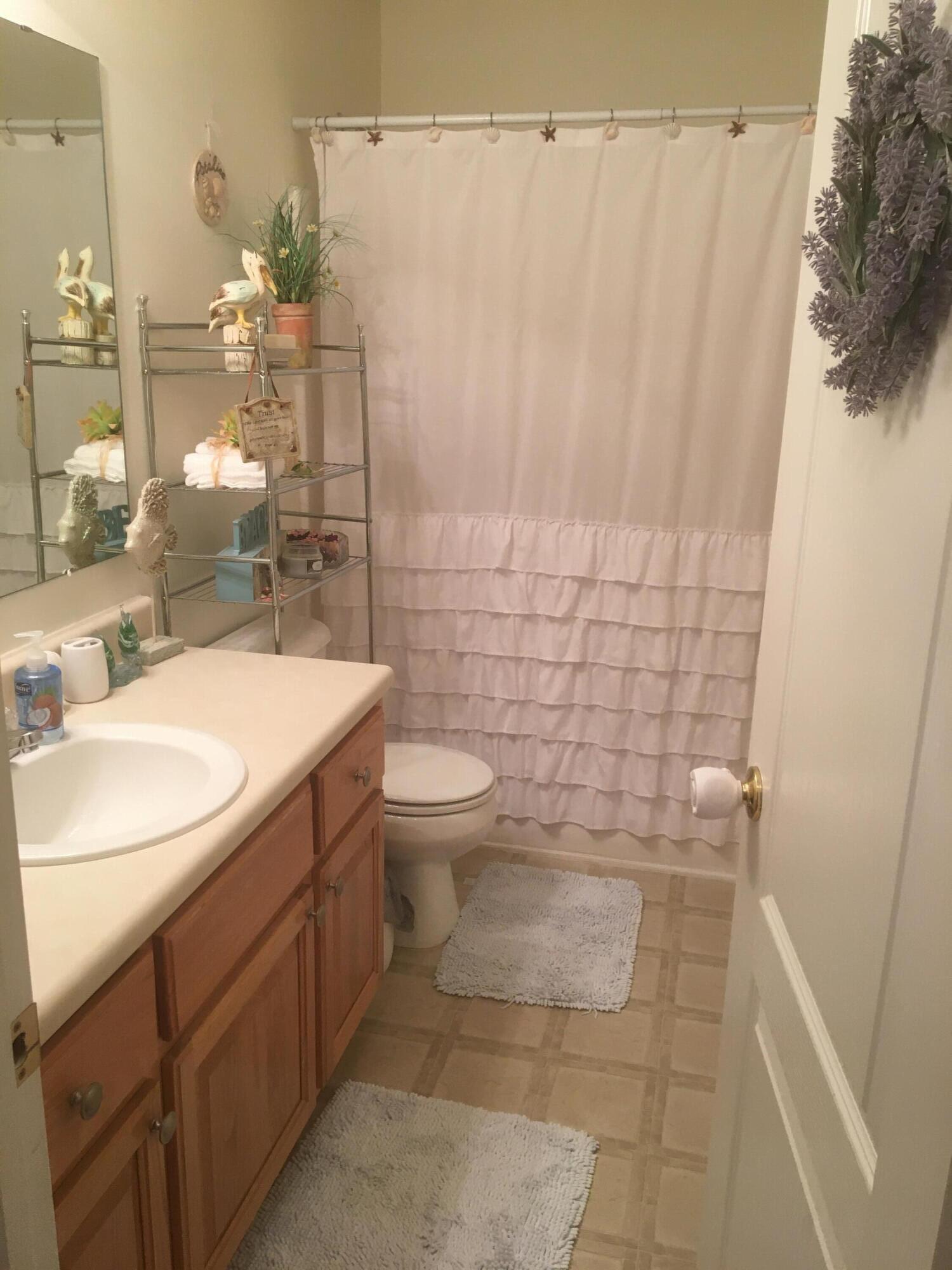 FOX VALLEY PH I - Residential Lease