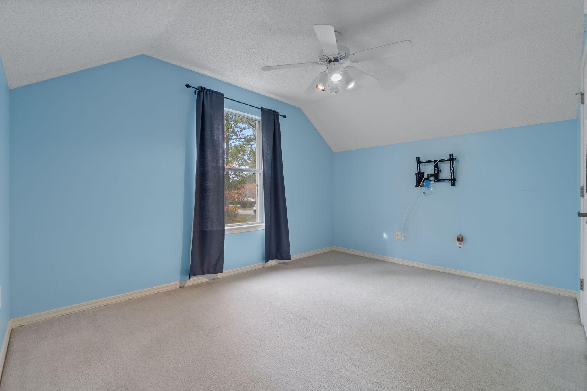 HOLLEY BY THE SEA - Residential