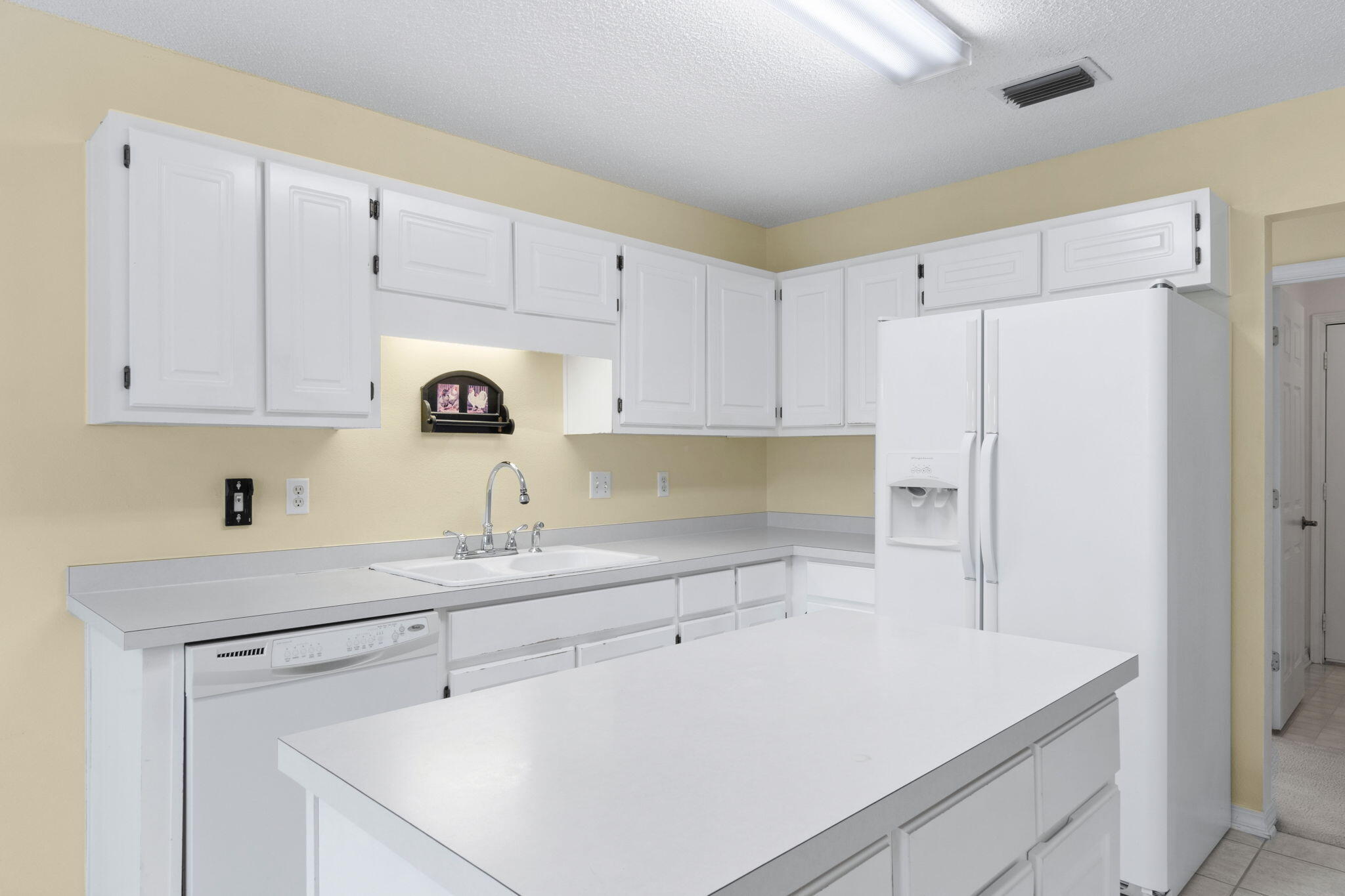 HOLLEY BY THE SEA - Residential