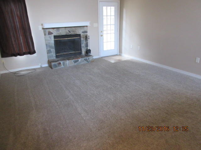 COUNTRYVIEW ESTATES - Residential Lease