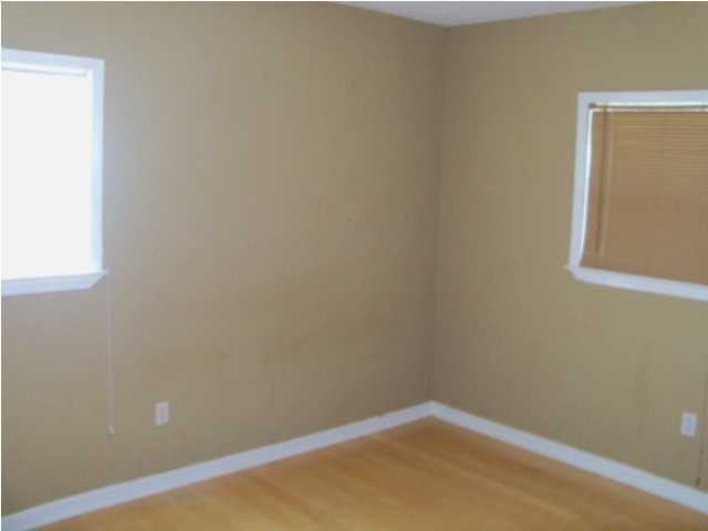 SANTA MARKELLA - Residential Lease