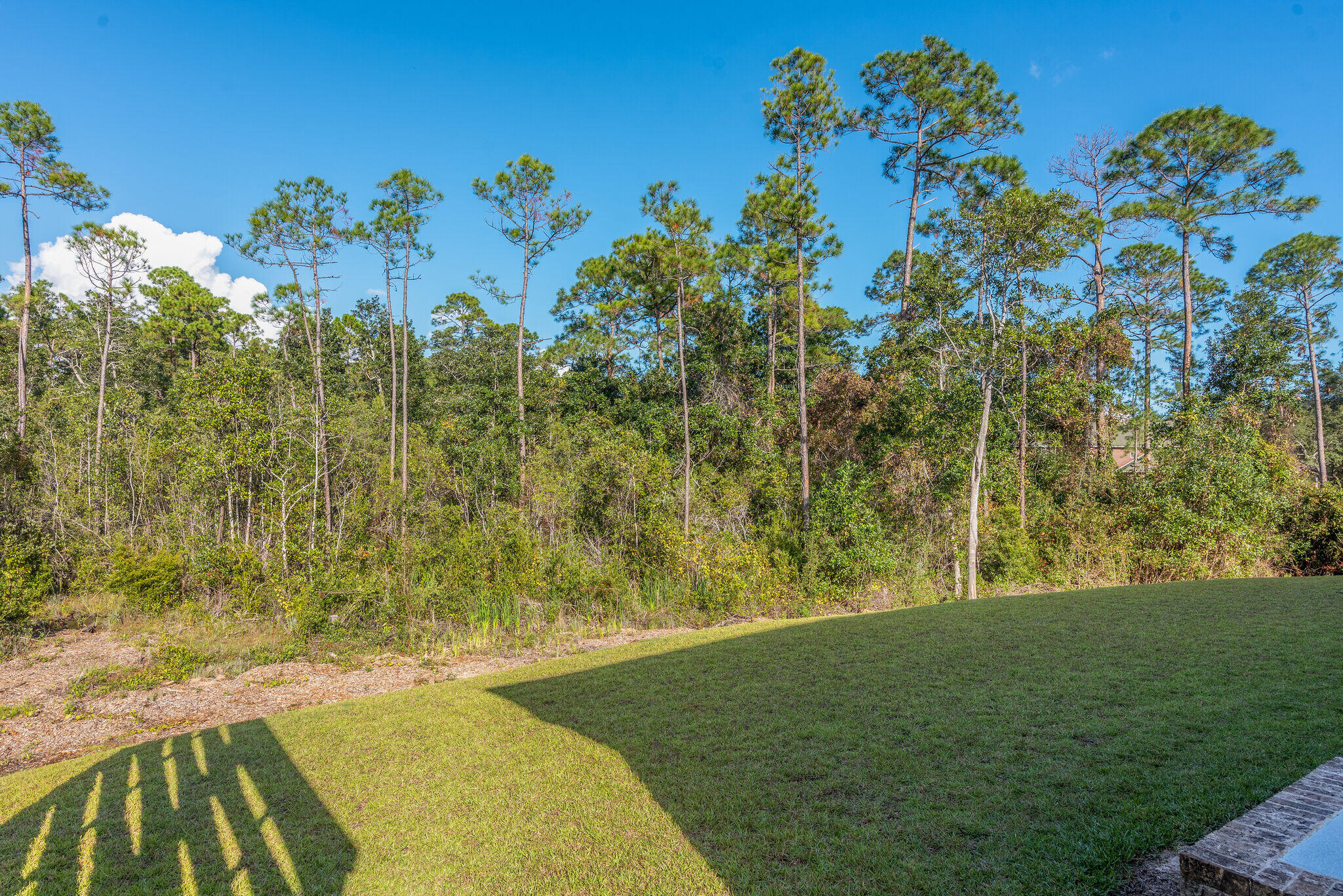 EAST BAY RIVER ESTATES 1ST ADDN - Residential Lease