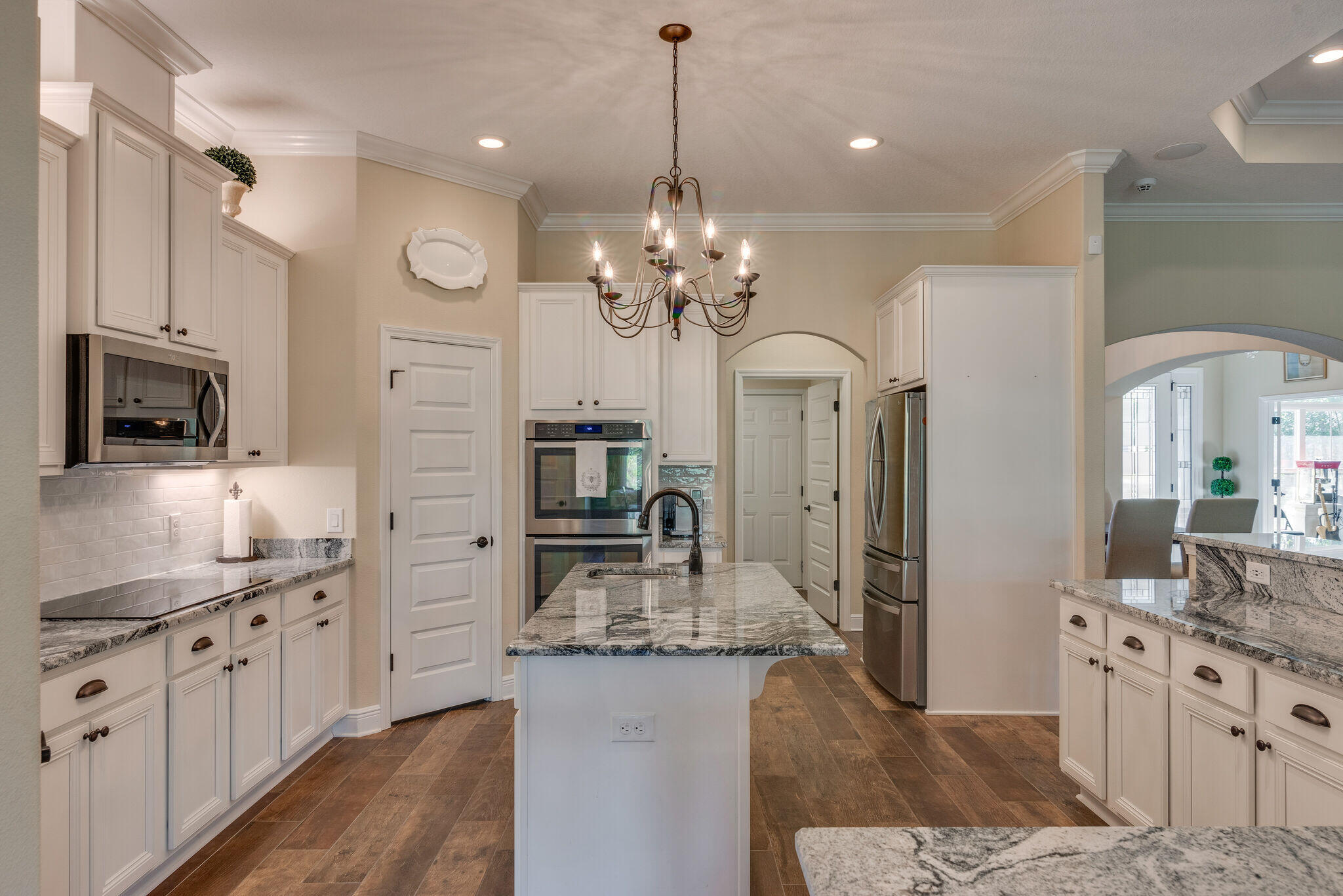 EAST BAY RIVER ESTATES 1ST ADDN - Residential Lease