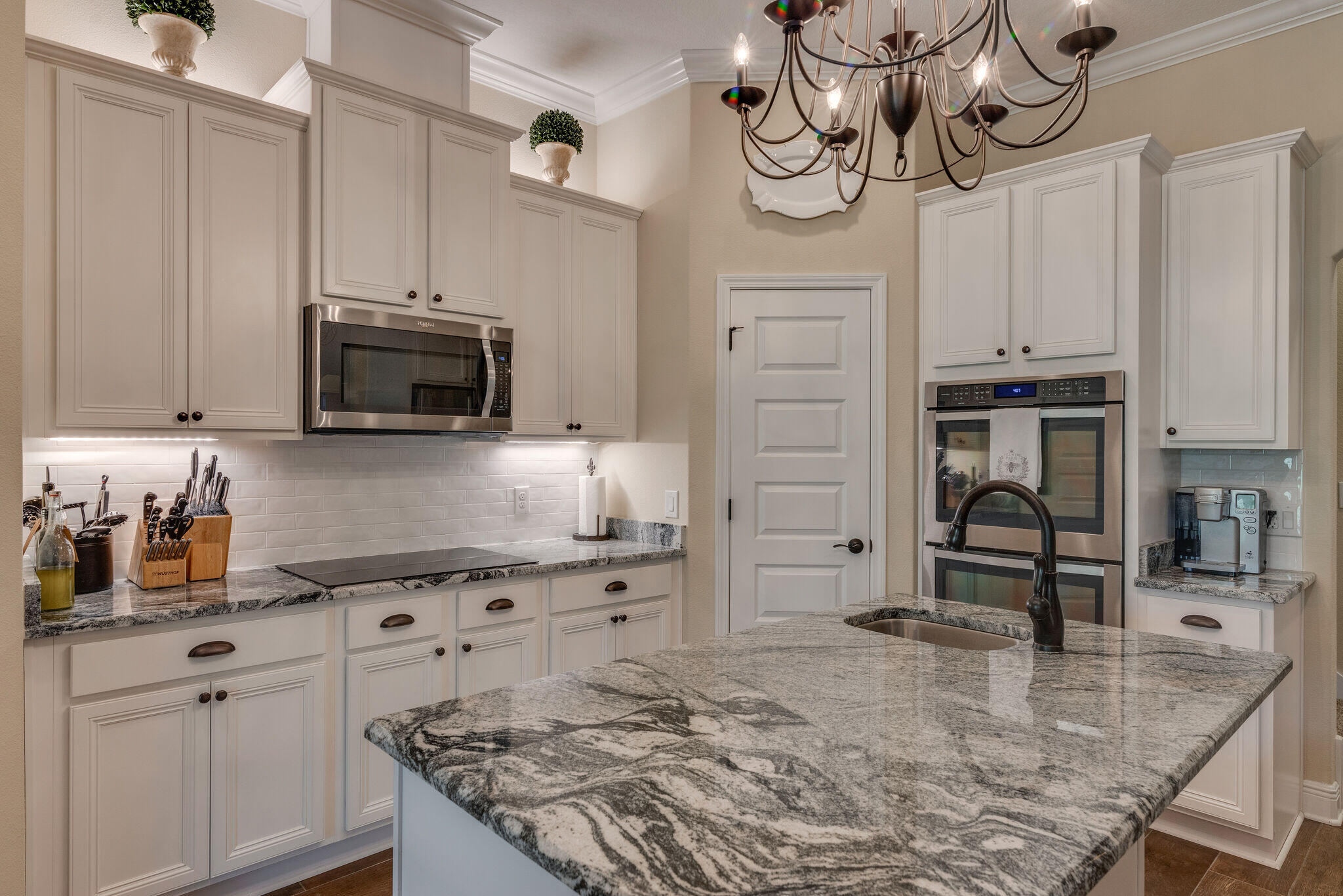 EAST BAY RIVER ESTATES 1ST ADDN - Residential Lease