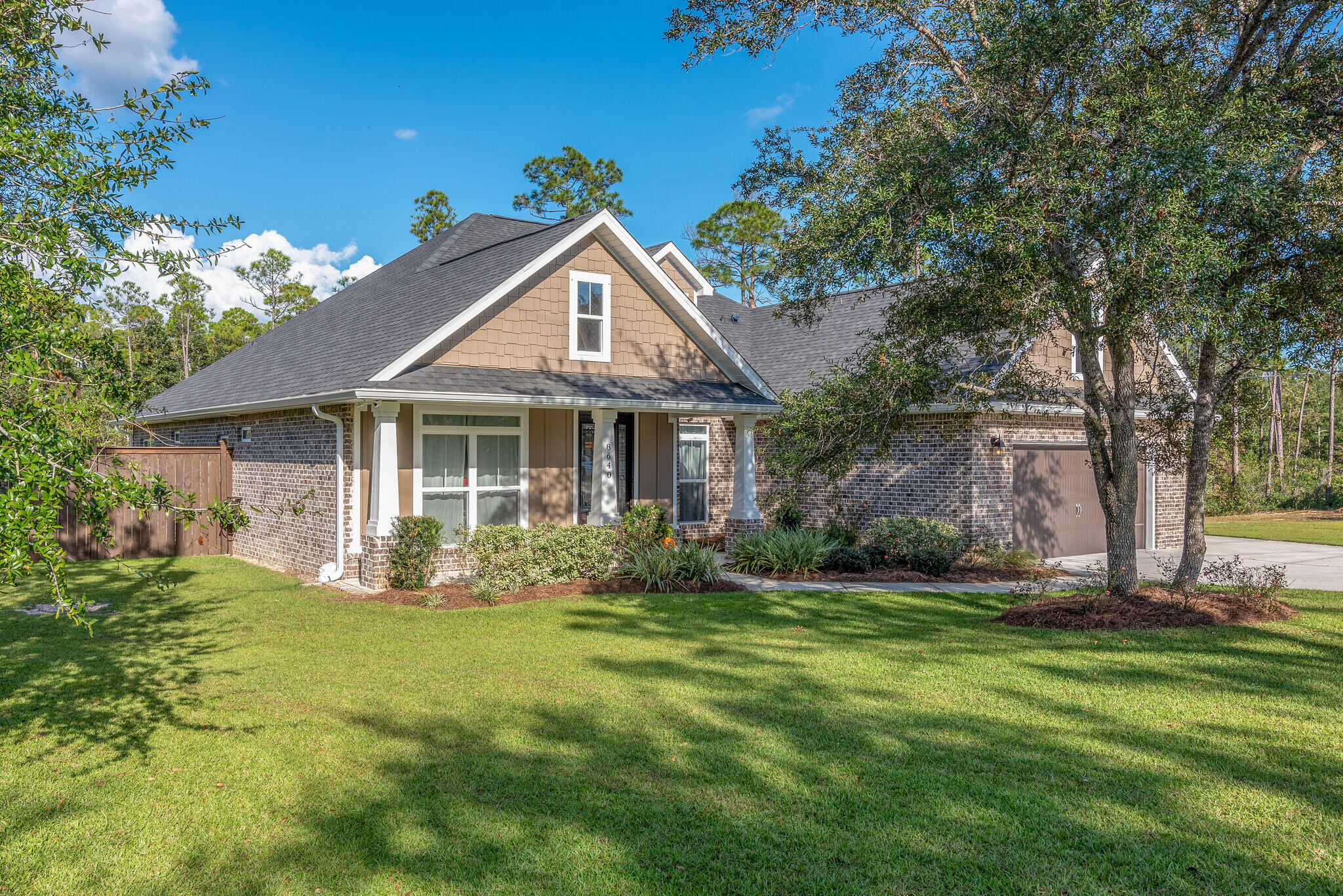 EAST BAY RIVER ESTATES 1ST ADDN - Residential Lease