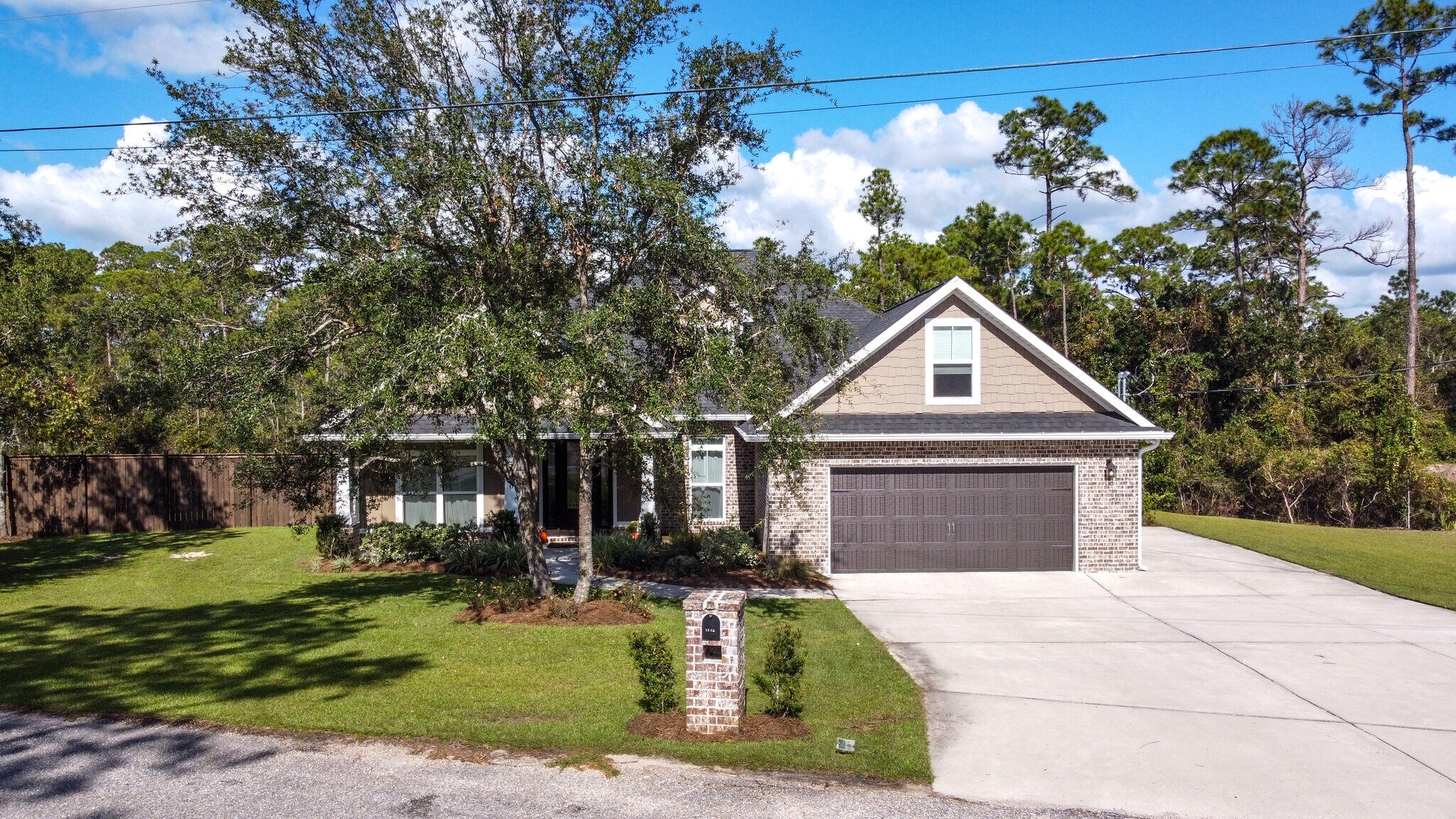 EAST BAY RIVER ESTATES 1ST ADDN - Residential Lease