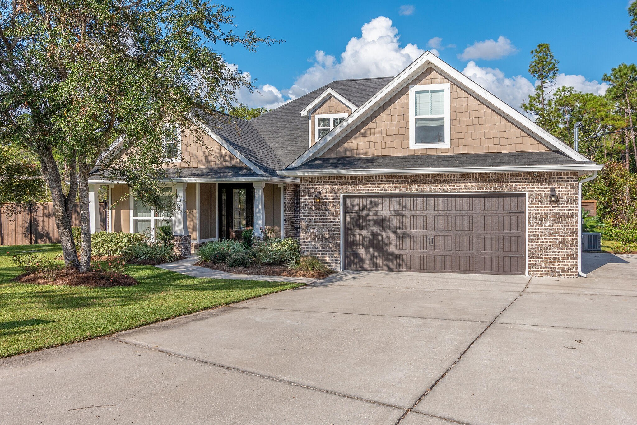 EAST BAY RIVER ESTATES 1ST ADDN - Residential Lease