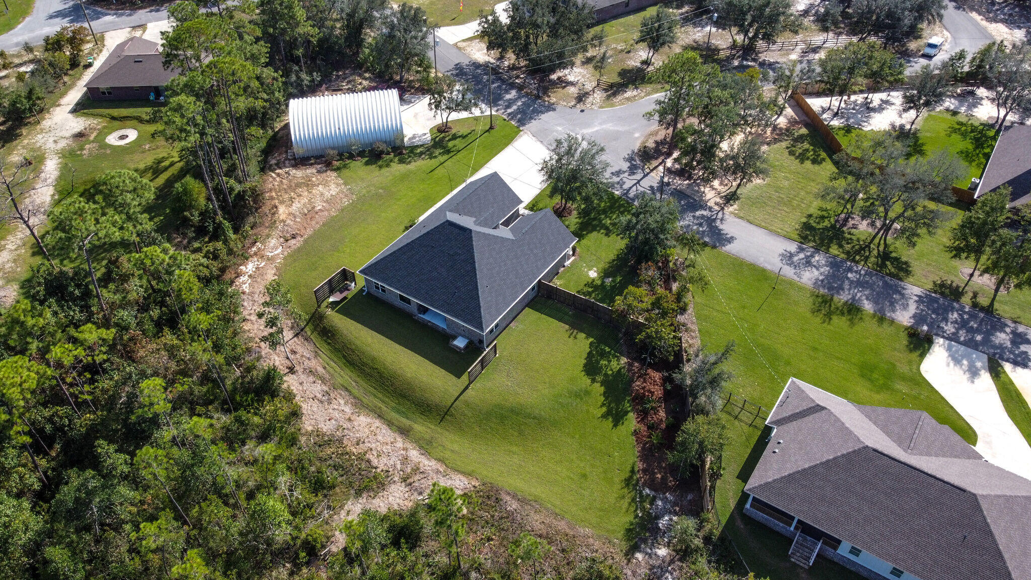 EAST BAY RIVER ESTATES 1ST ADDN - Residential Lease