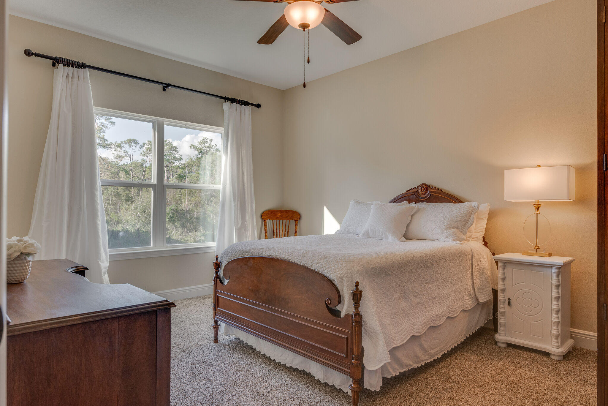 EAST BAY RIVER ESTATES 1ST ADDN - Residential Lease