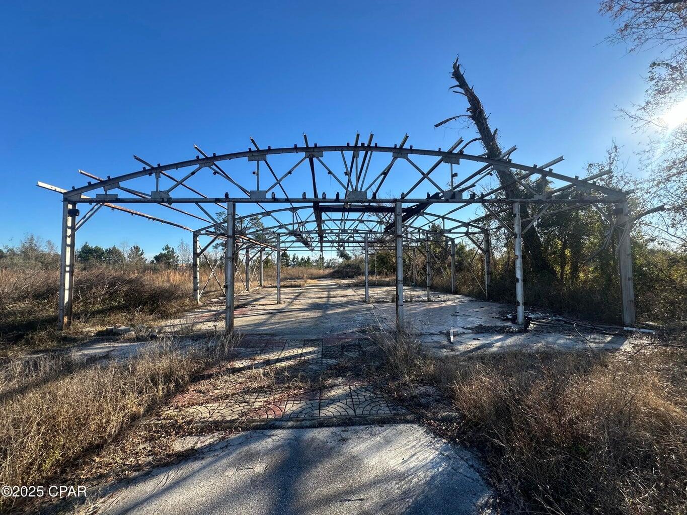 NO RECORDED SUBDIVISION - Land