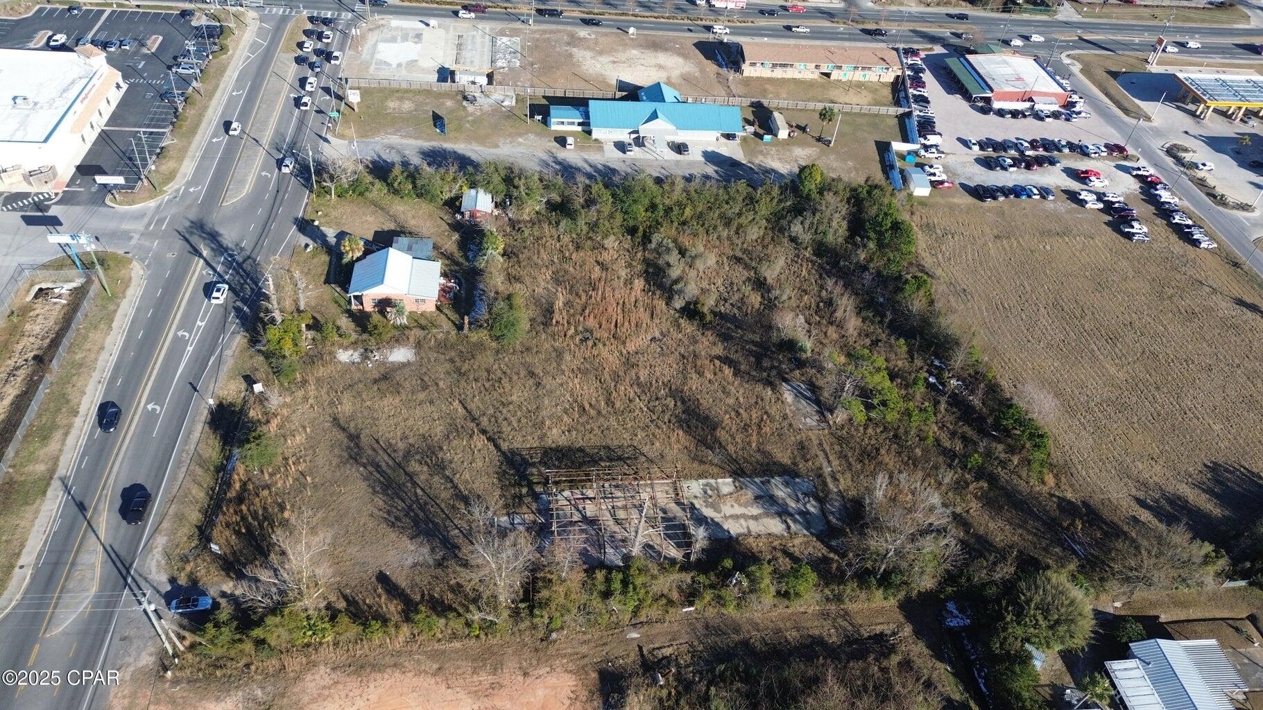NO RECORDED SUBDIVISION - Land