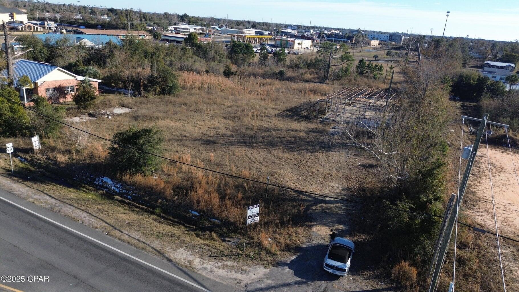NO RECORDED SUBDIVISION - Land