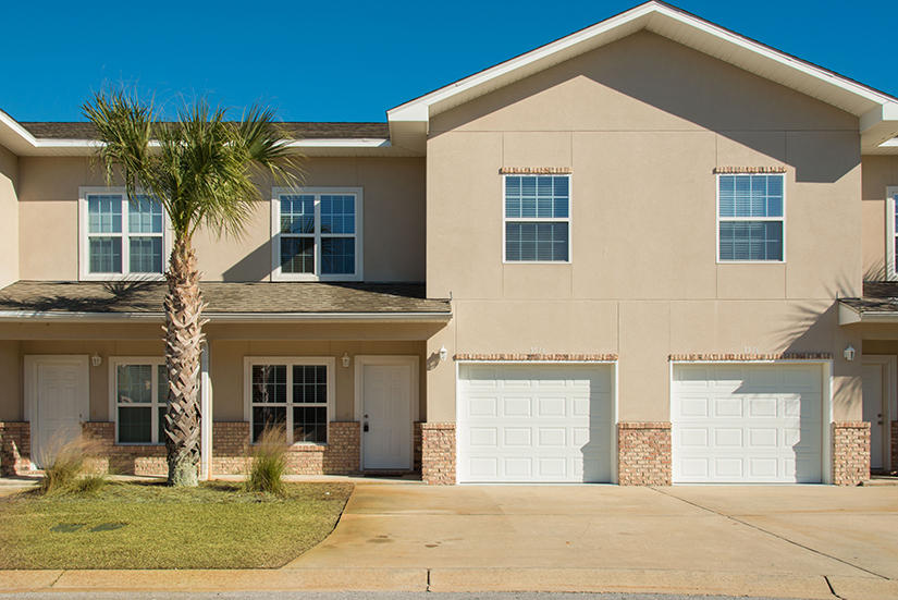 MERIDIAN SQUARE T/H - Residential Lease
