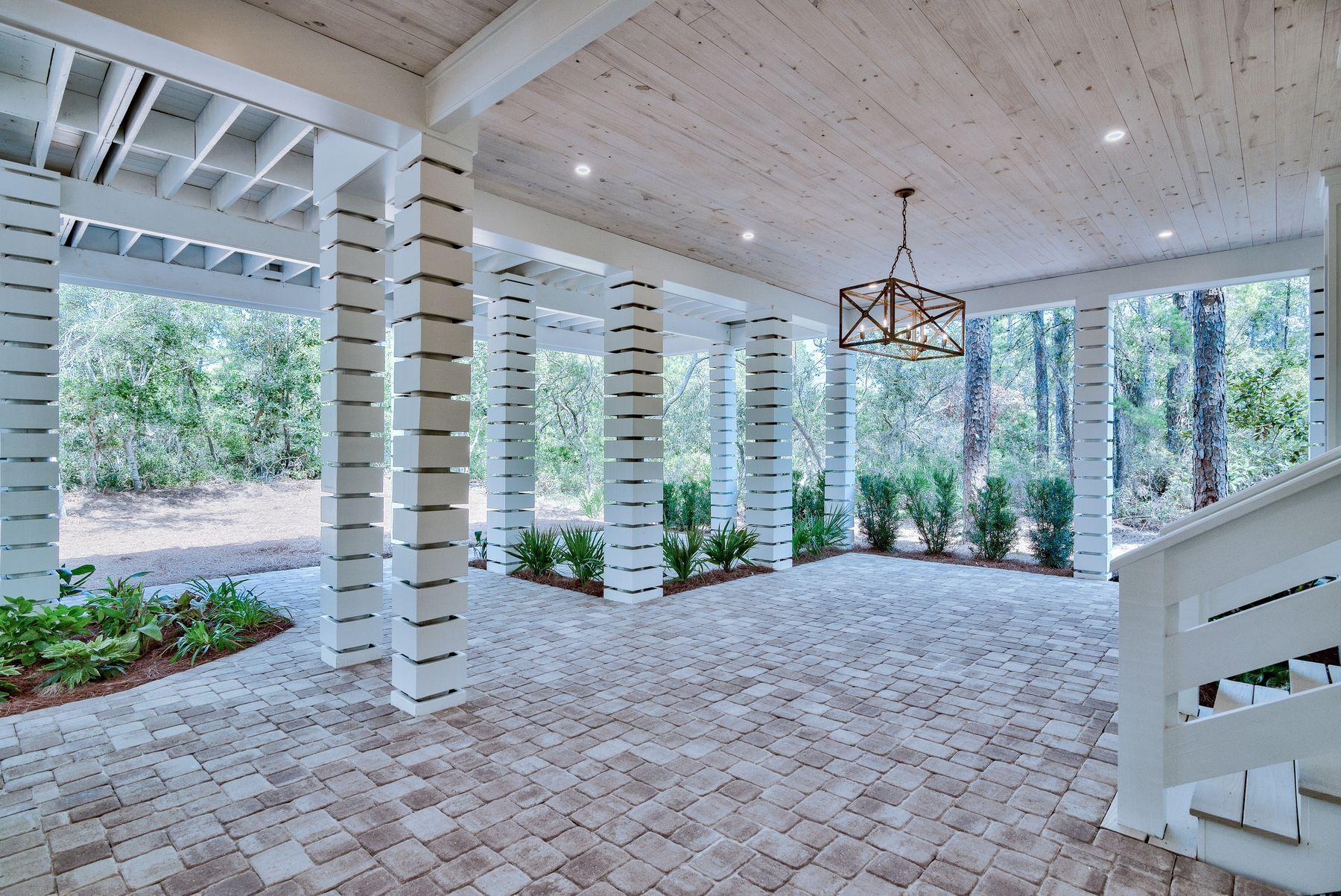 BEACH HIGHLANDS - Residential