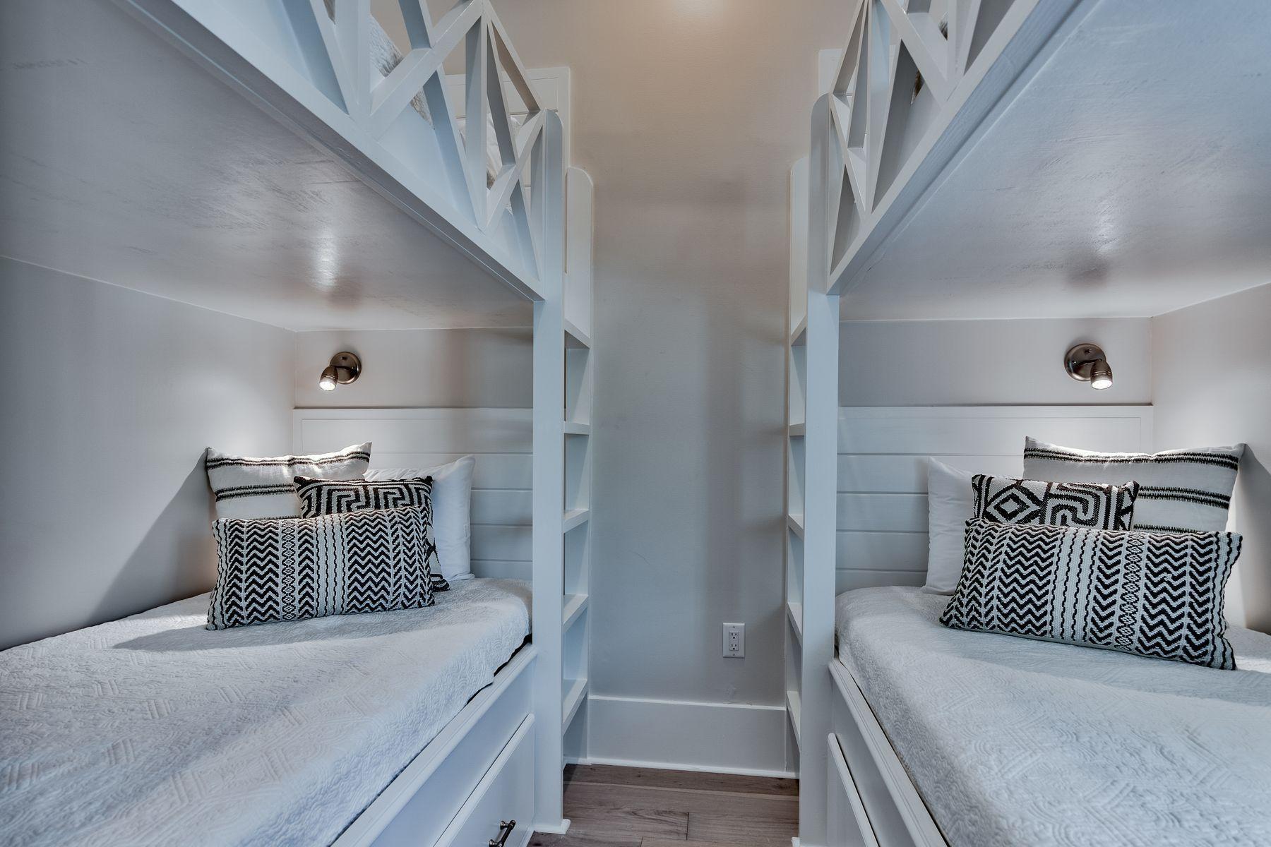 BEACH HIGHLANDS - Residential