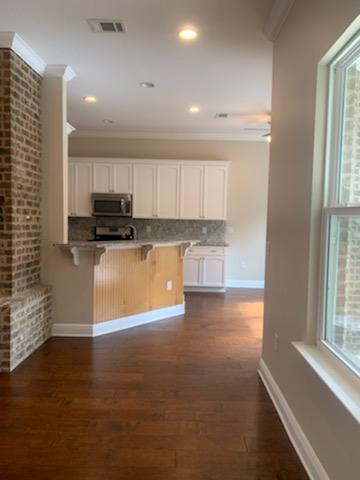 Crestview Suburb (231000.00) - Residential Lease