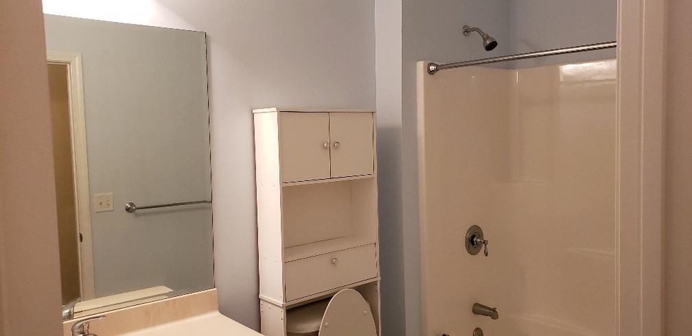 PORT DIXIE - Residential Lease