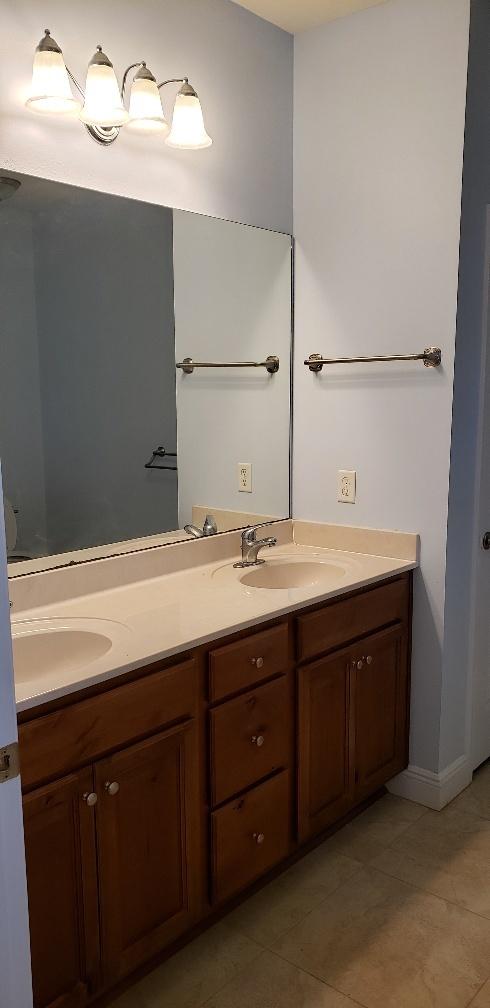 PORT DIXIE - Residential Lease