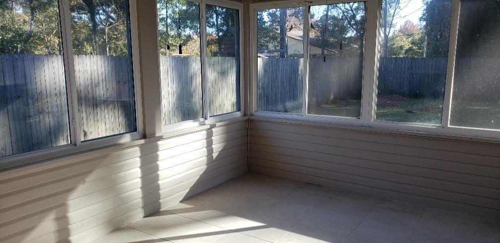 PORT DIXIE - Residential Lease