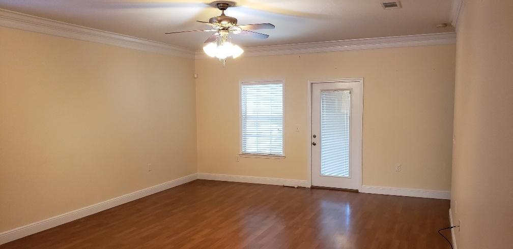 PORT DIXIE - Residential Lease