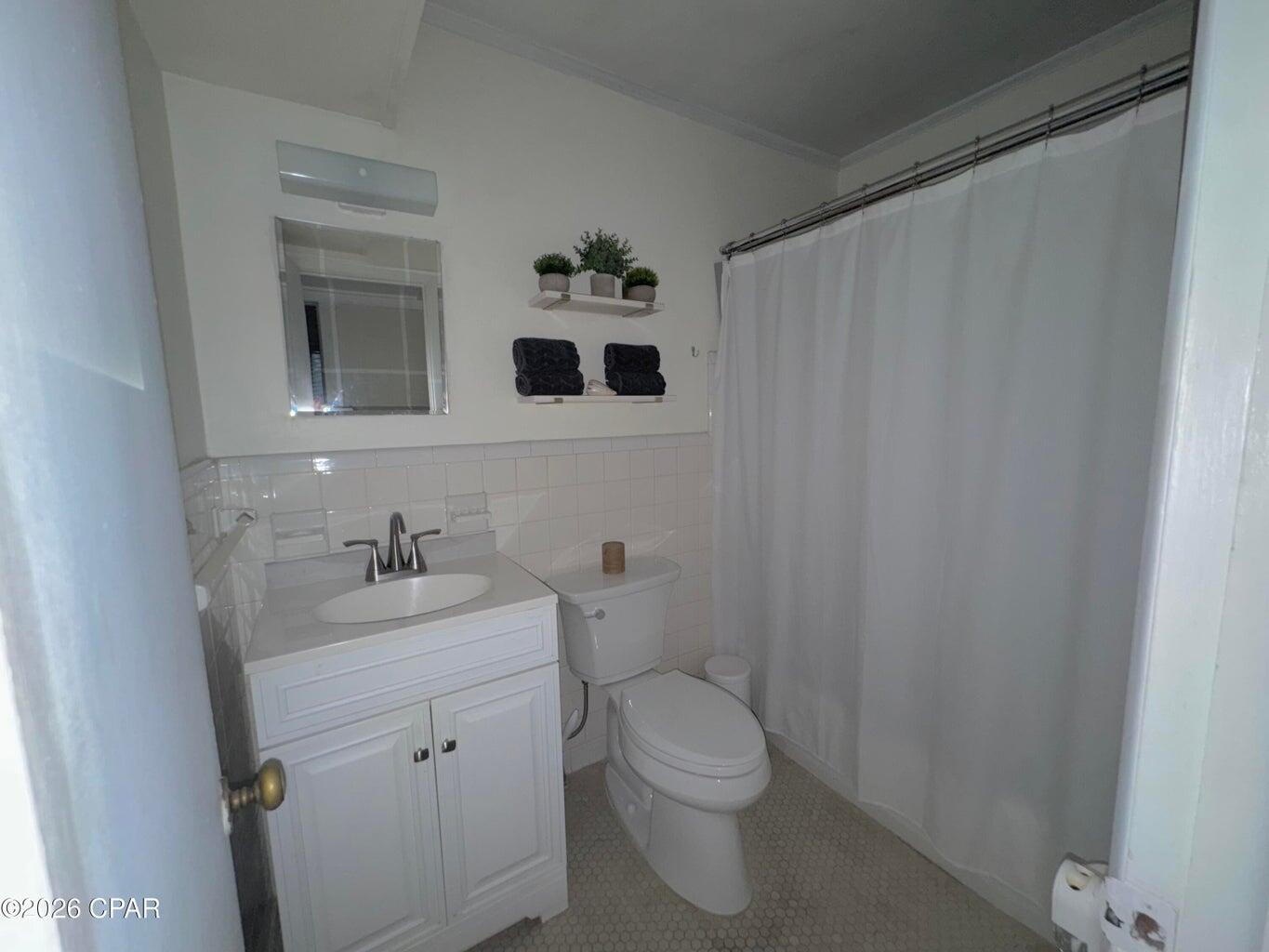 BLUE MOUNTAIN BEACH - Residential Lease