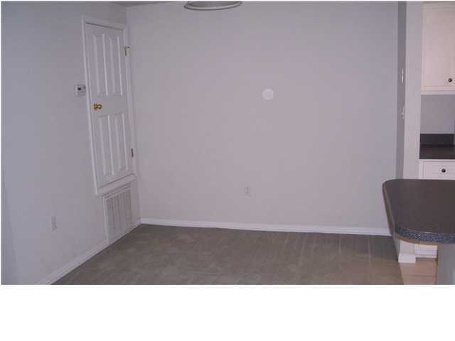 OAKS THE - Residential Lease