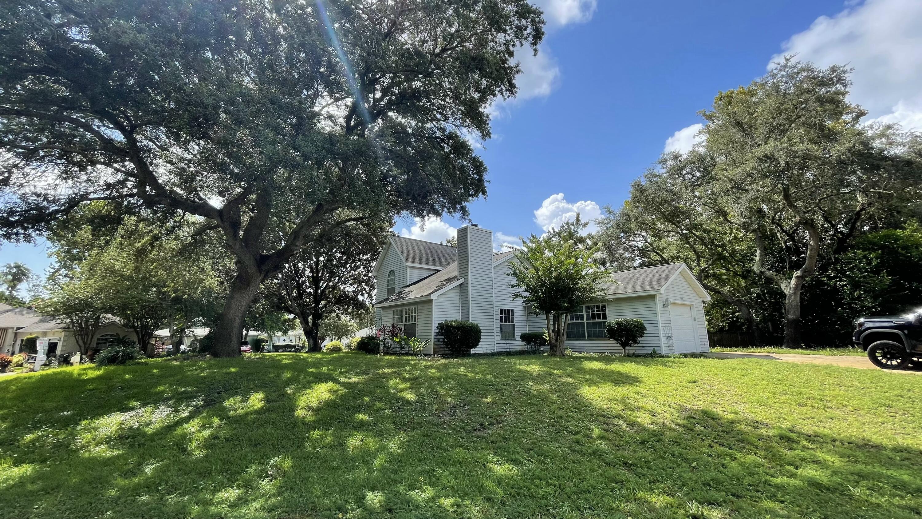 BAYVIEW MANOR 1ST ADDN - Residential