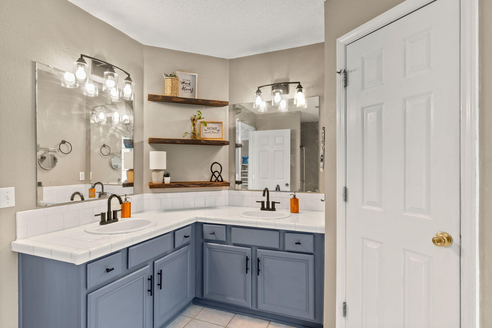 ASHWOOD - Residential
