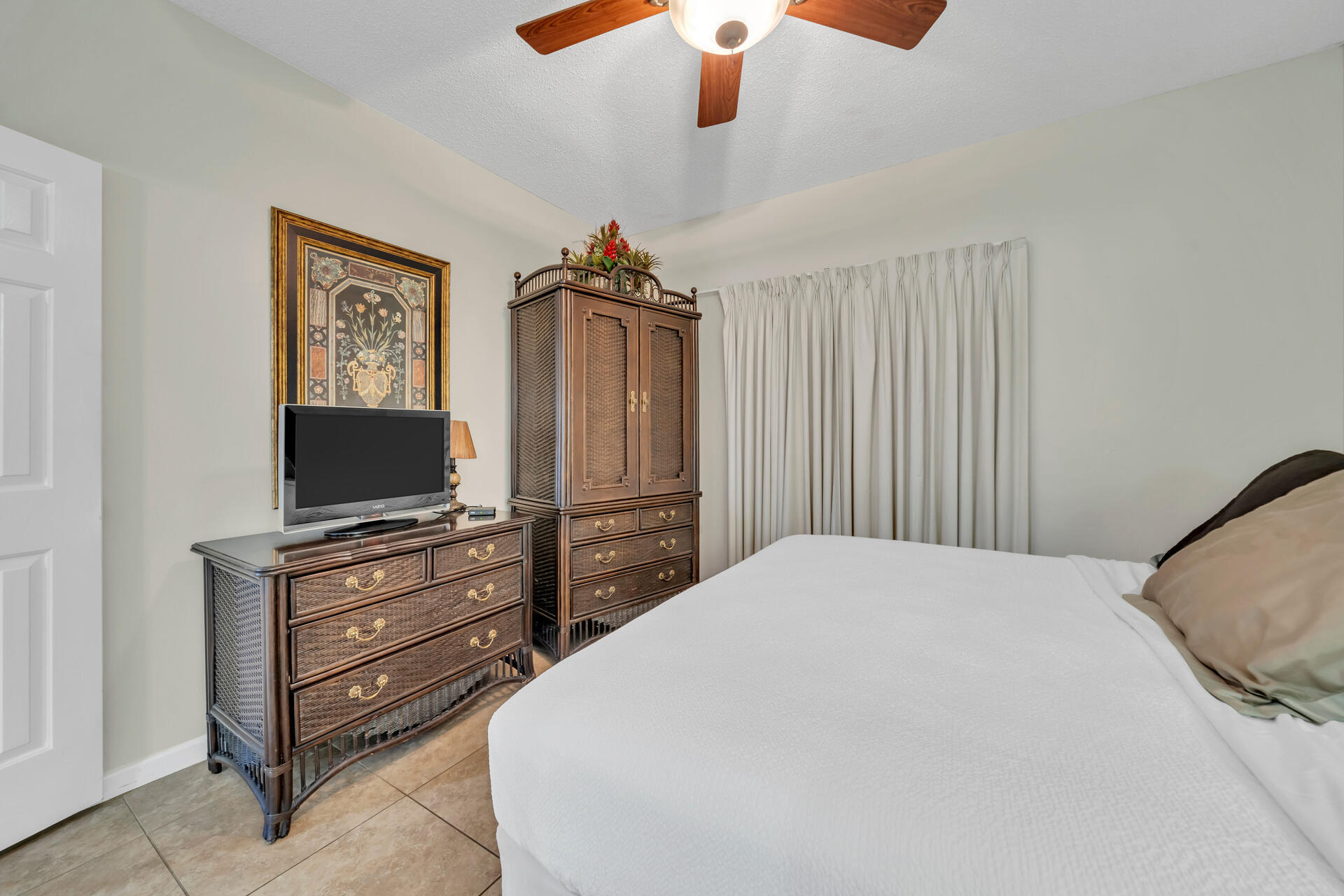 STERLING SANDS CONDO - Residential