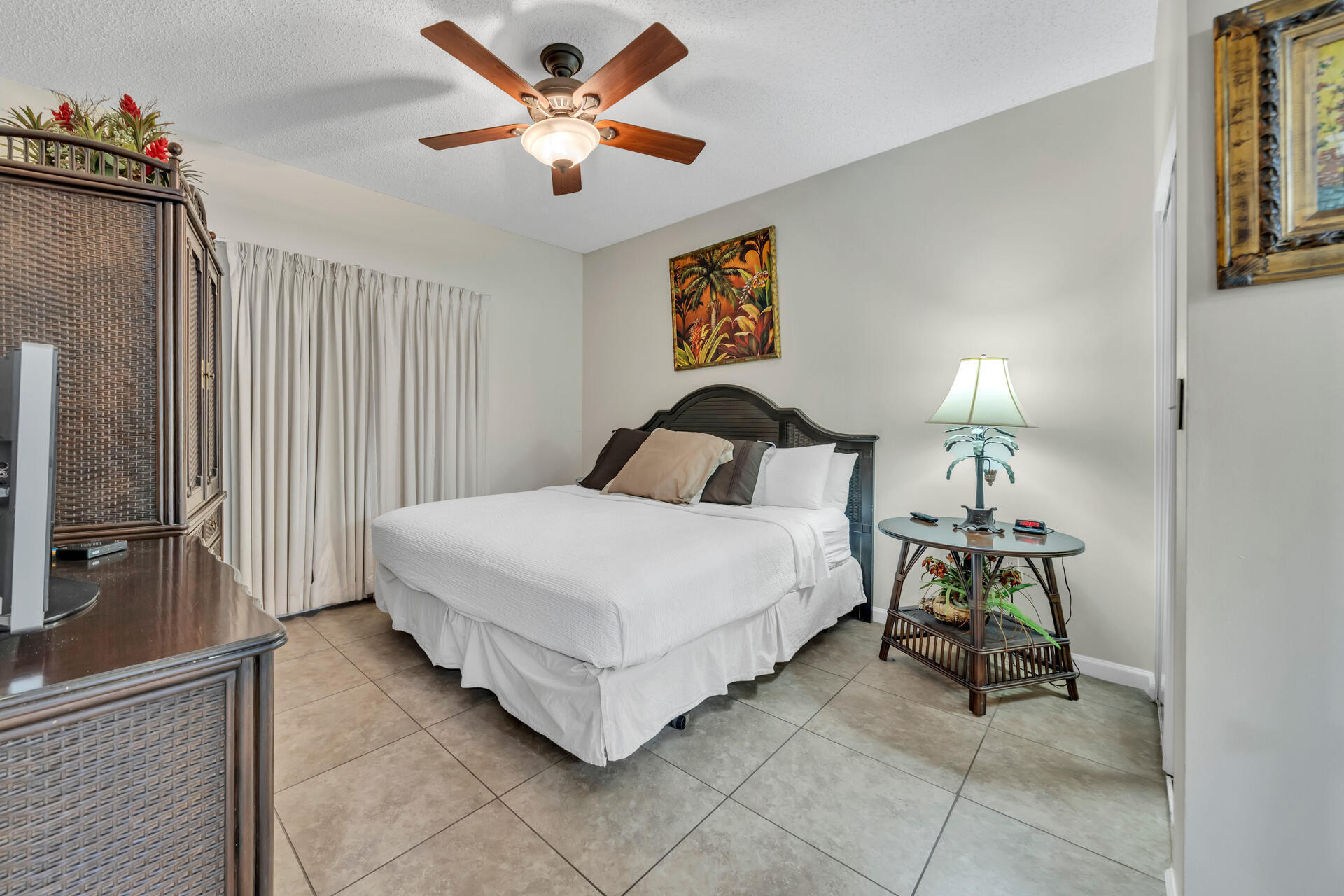 STERLING SANDS CONDO - Residential