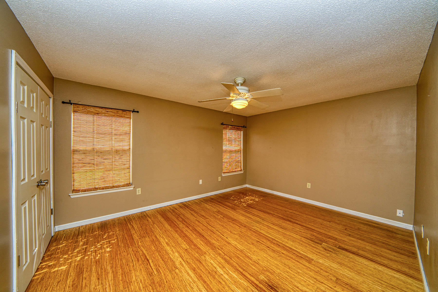 SADDLE CREEK - Residential