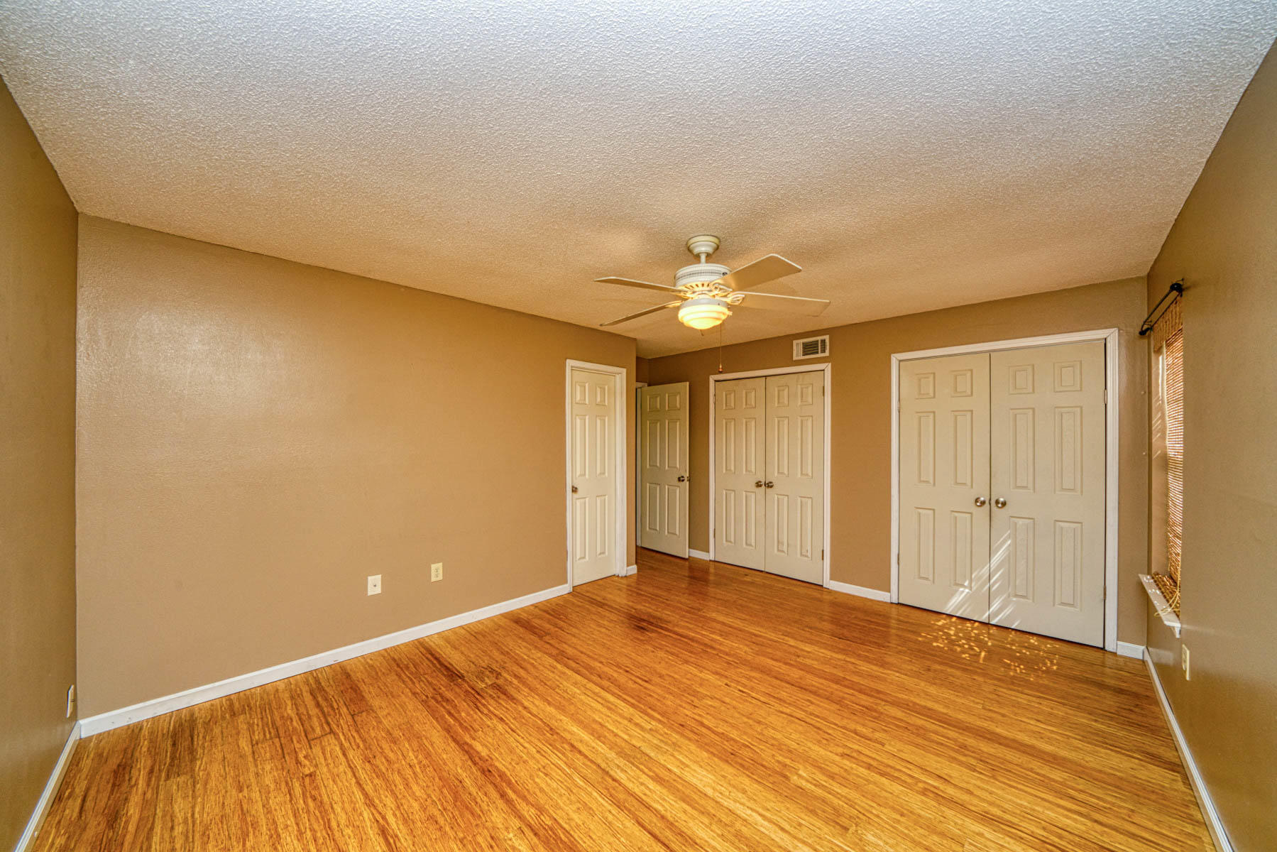 SADDLE CREEK - Residential