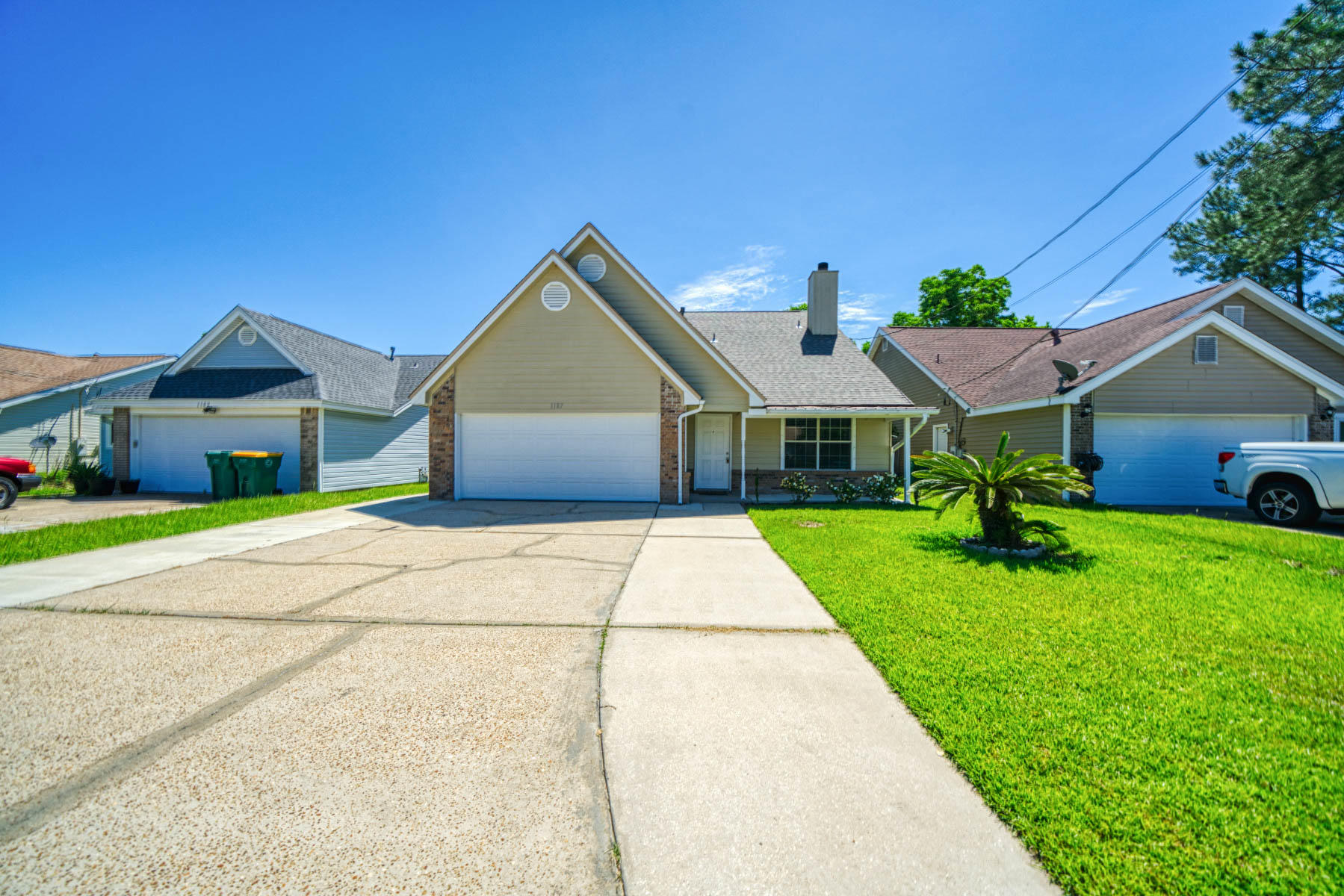 SADDLE CREEK - Residential