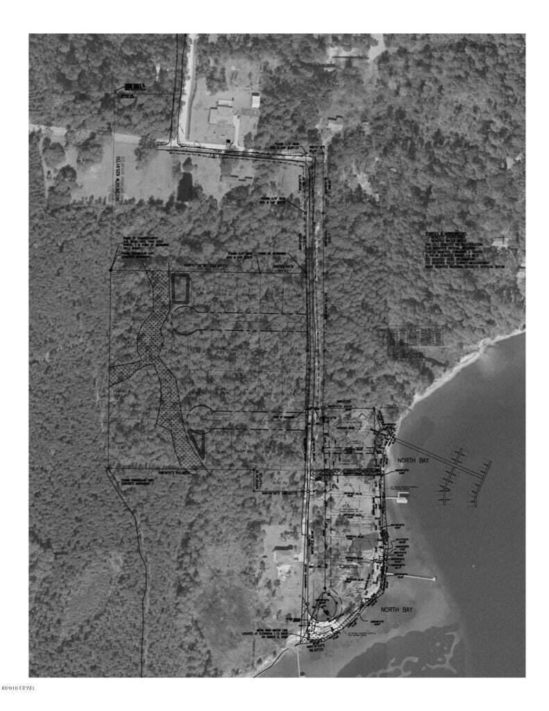 NO RECORDED SUBDIVISION - Land