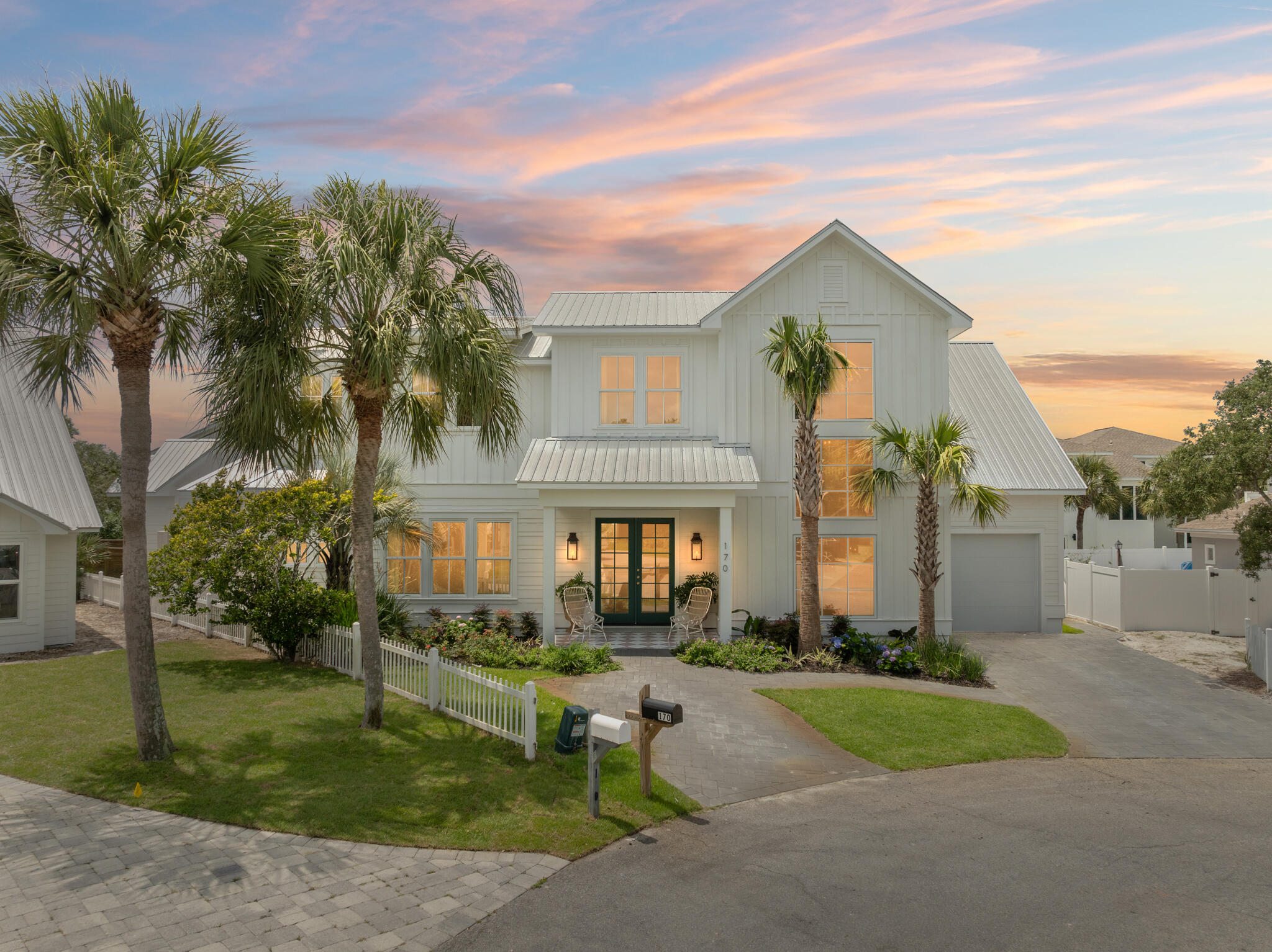 SAND CLIFFS - Residential