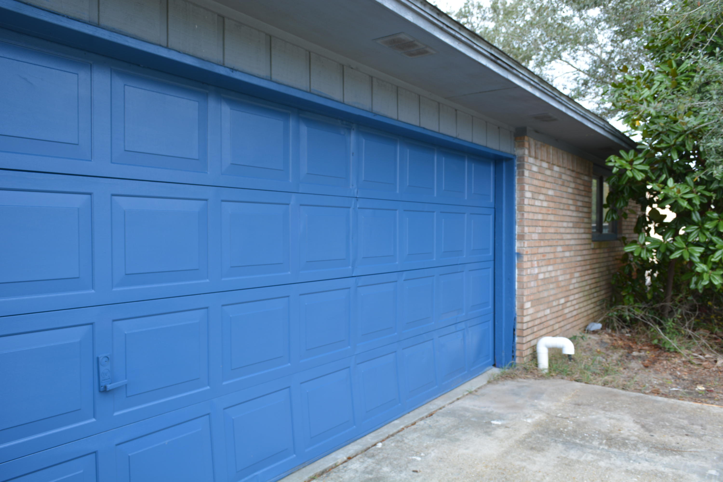 PORT DIXIE - Residential Lease