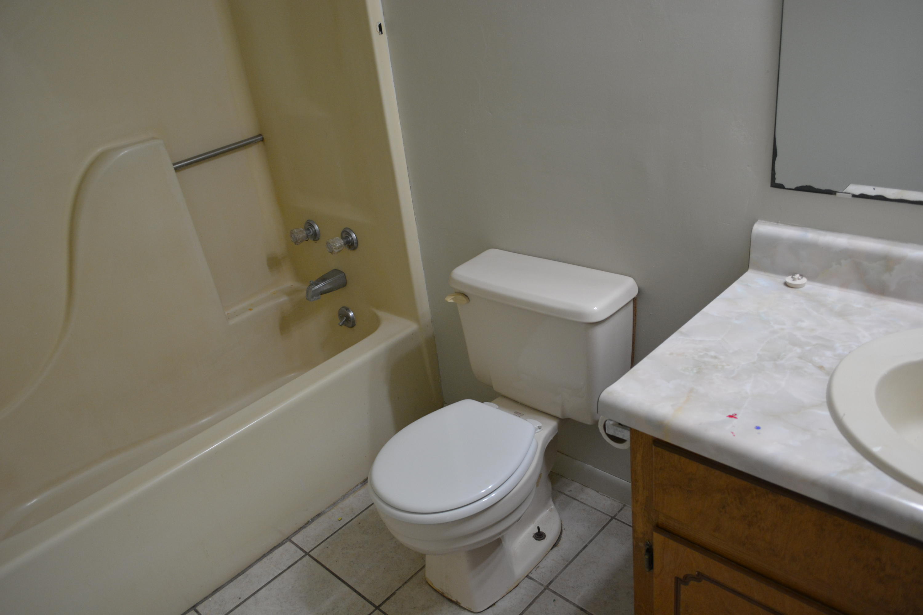 PORT DIXIE - Residential Lease